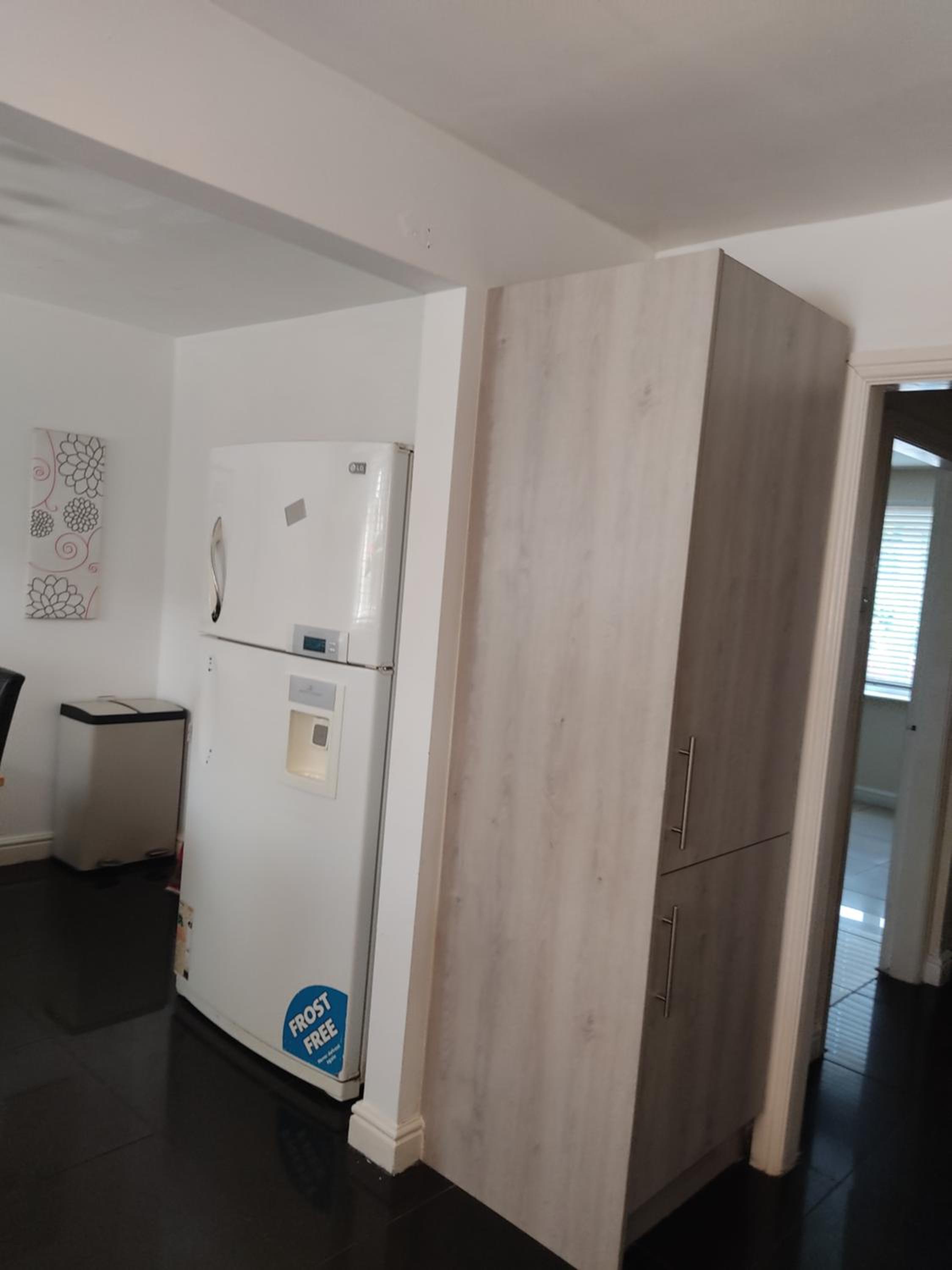 Budget Twin Room - Photo 3