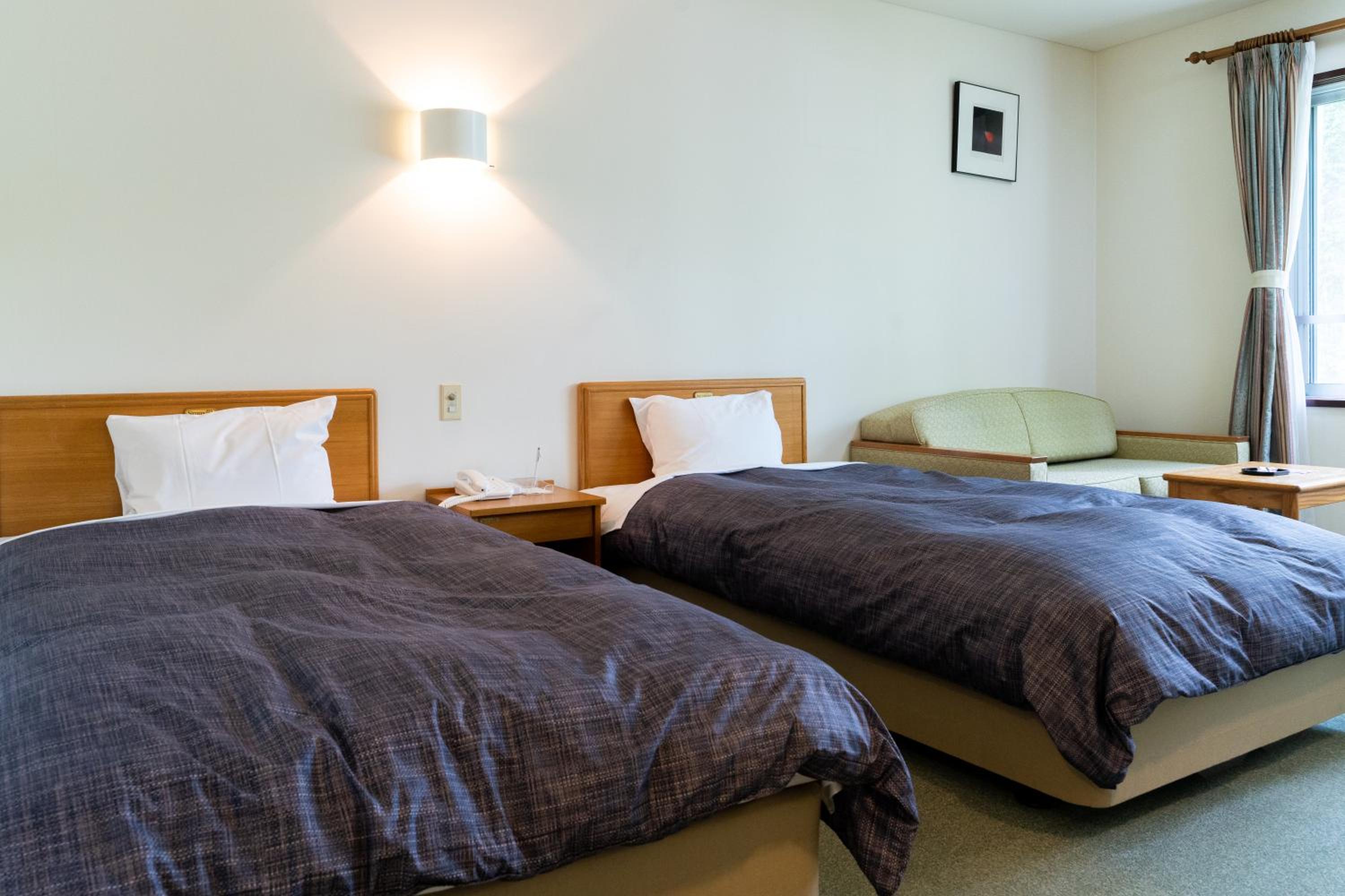 Twin Room - Photo 1