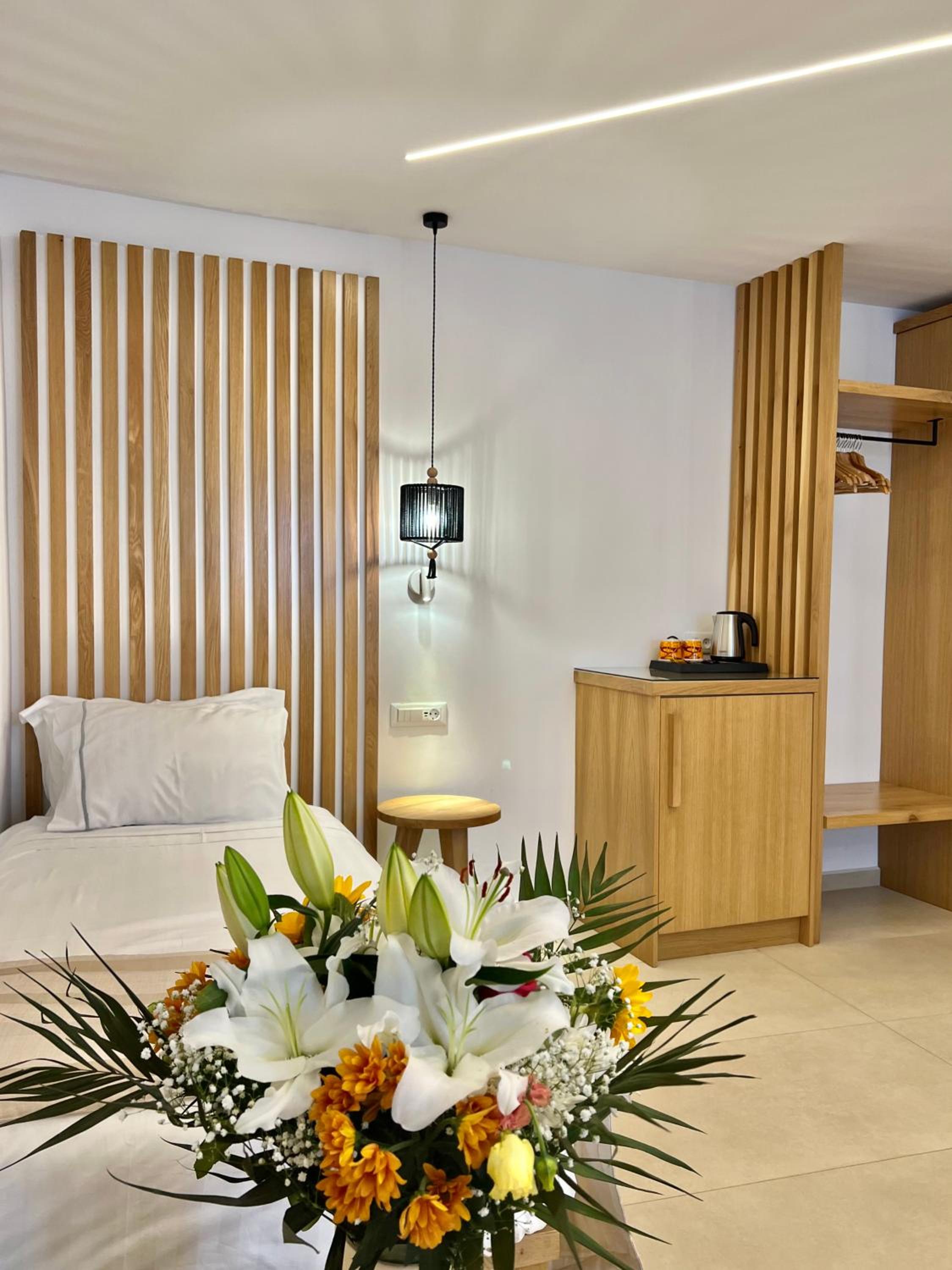 Standard Triple Room - Photo 4