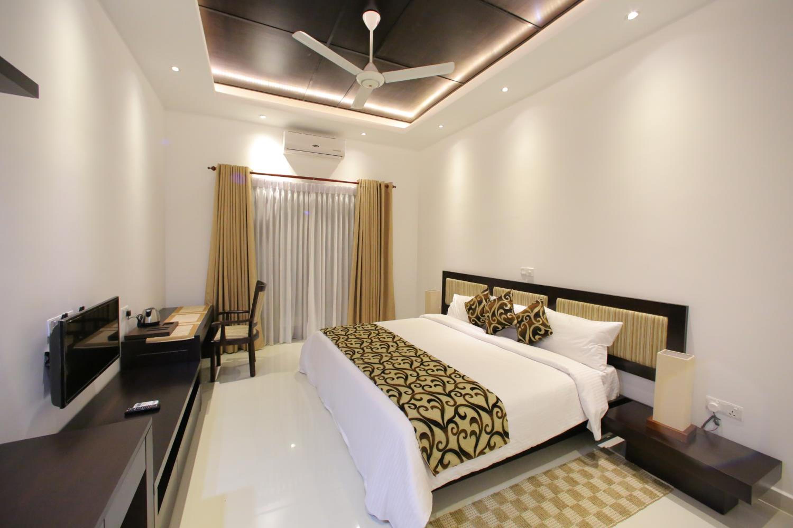 Deluxe Double or Twin Room with Garden View photo 2