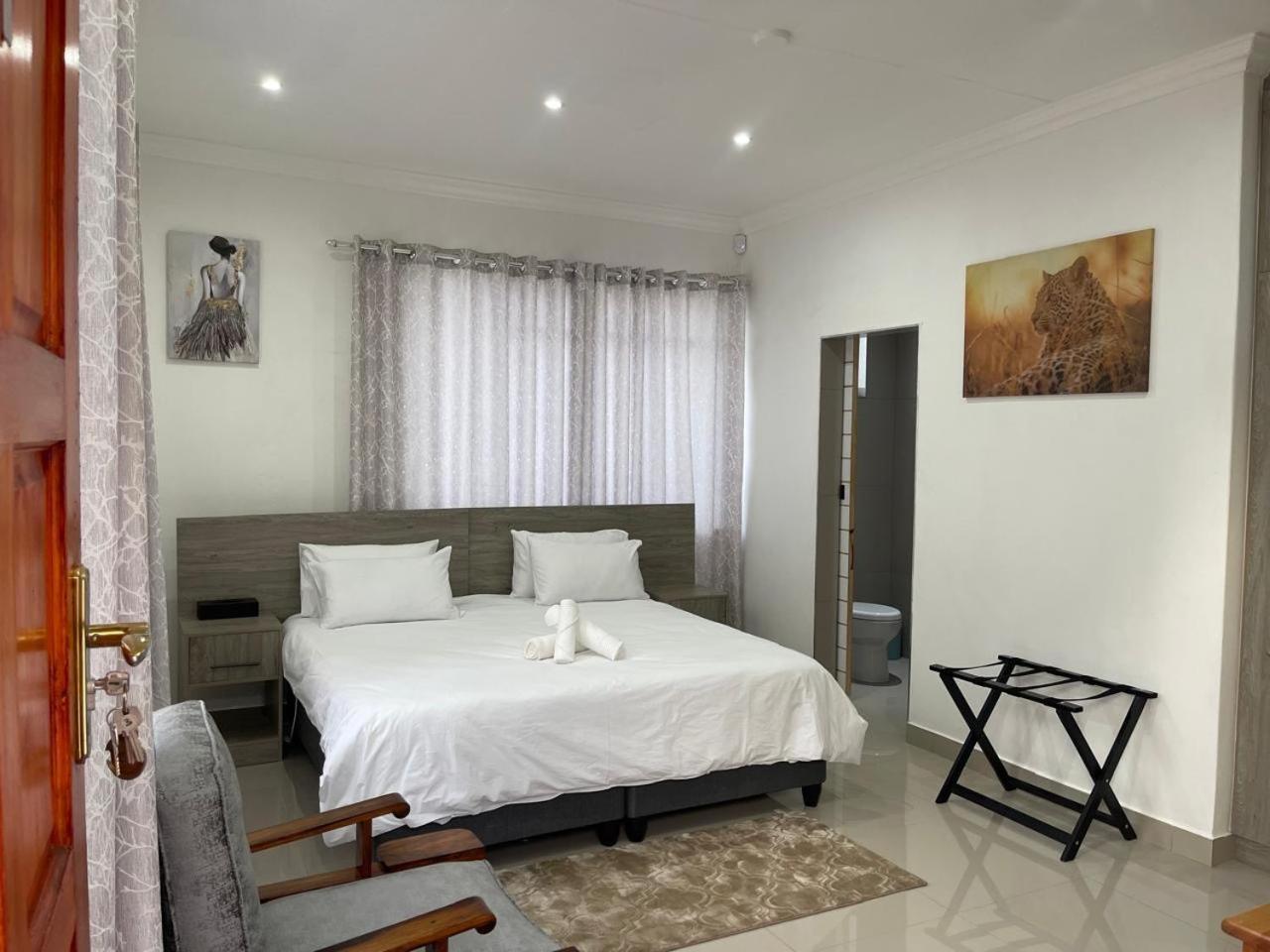 Double Room photo 3