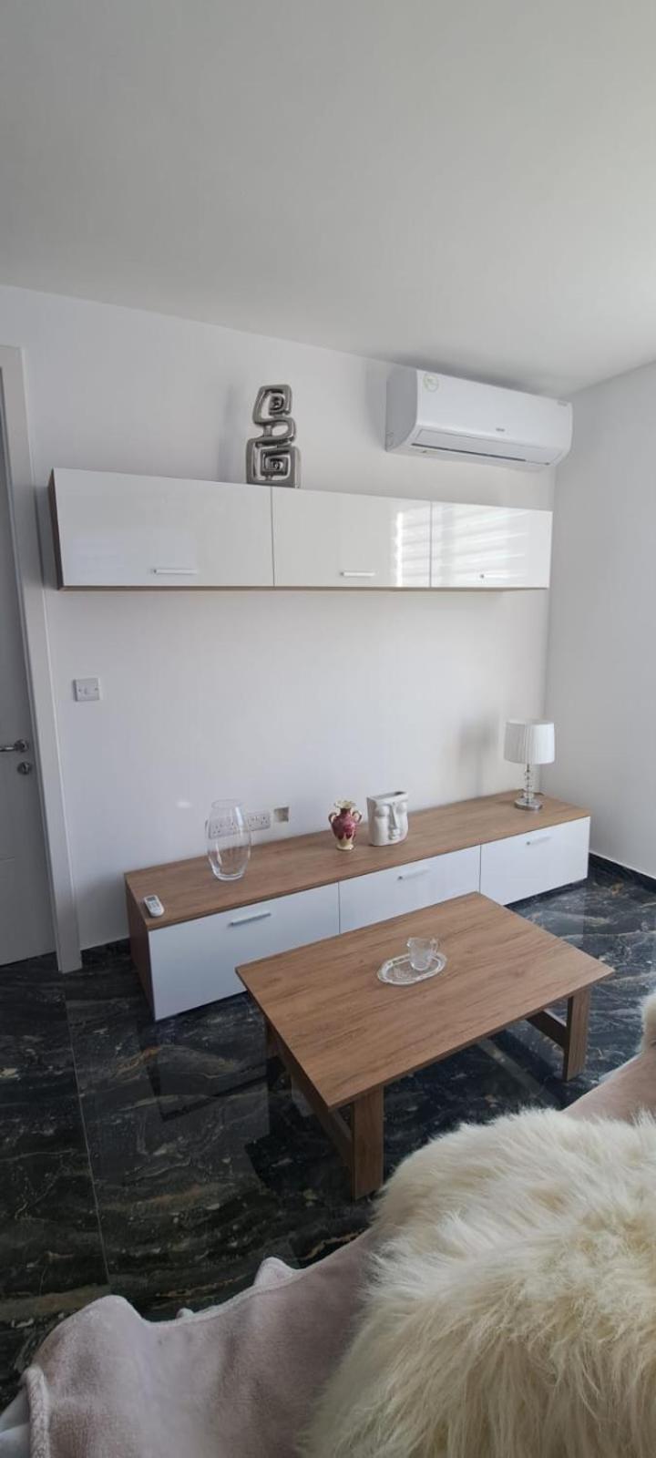 Three-Bedroom Apartment photo 1