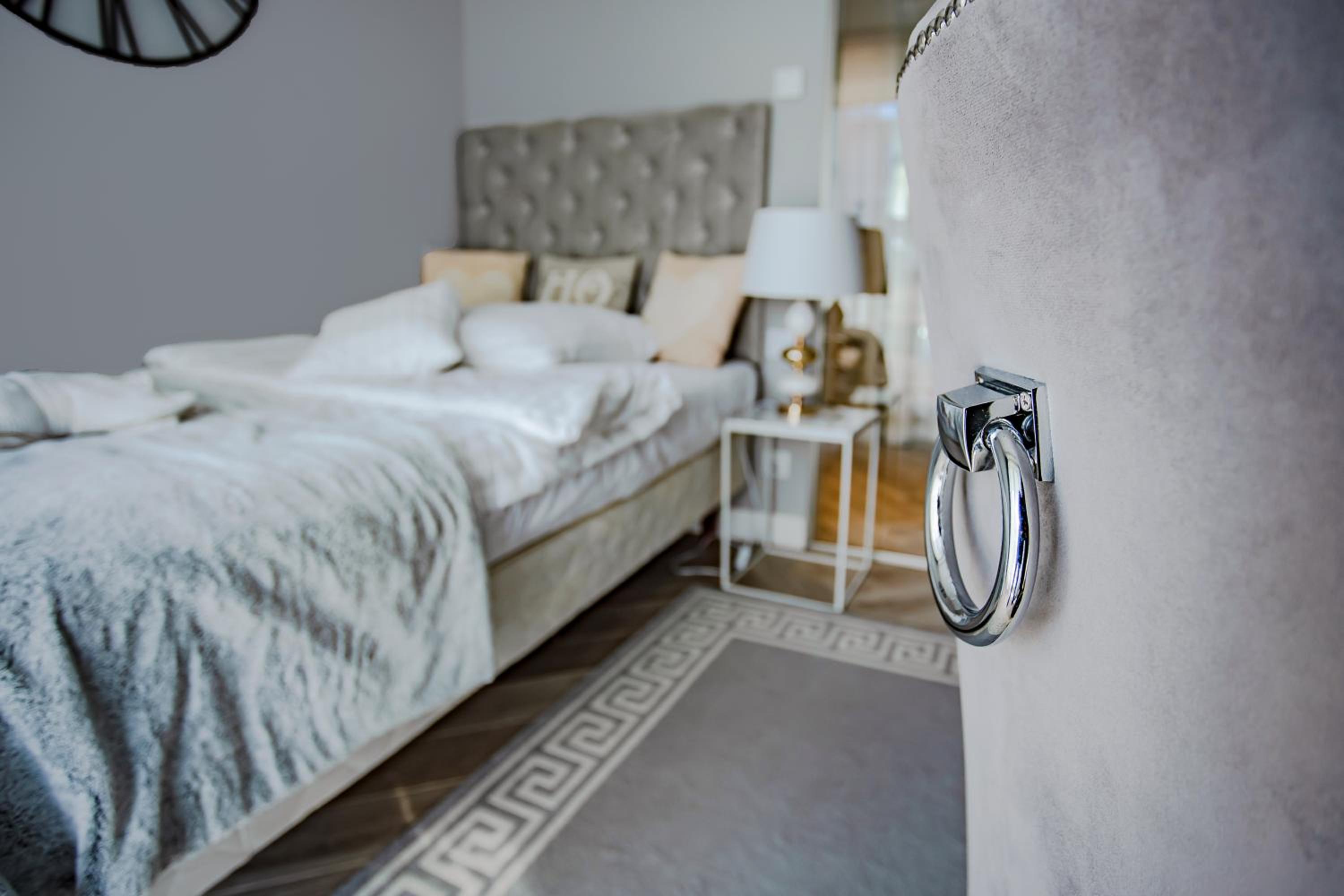 Single Comfort Room - Photo 9