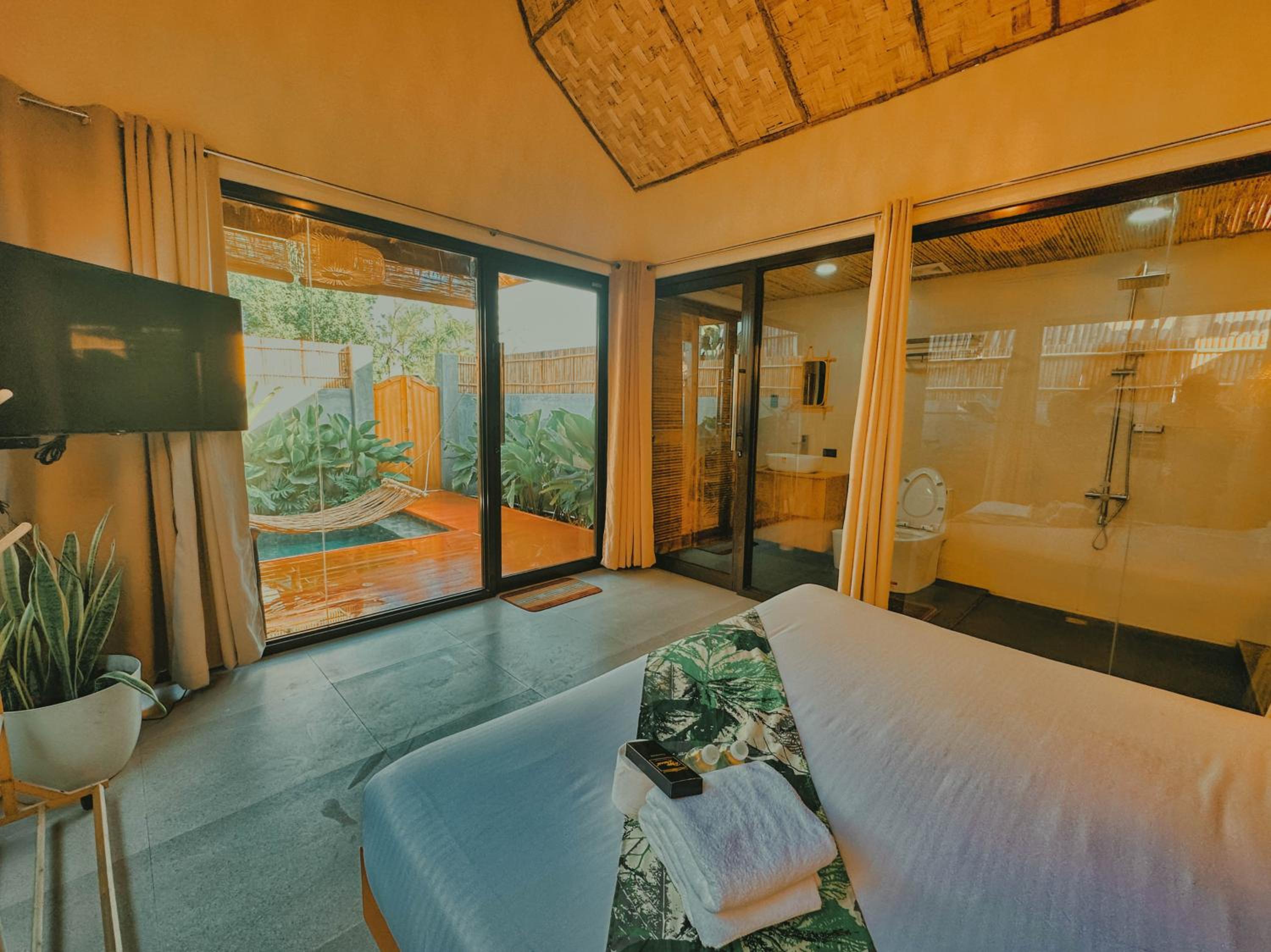 One-Bedroom Villa