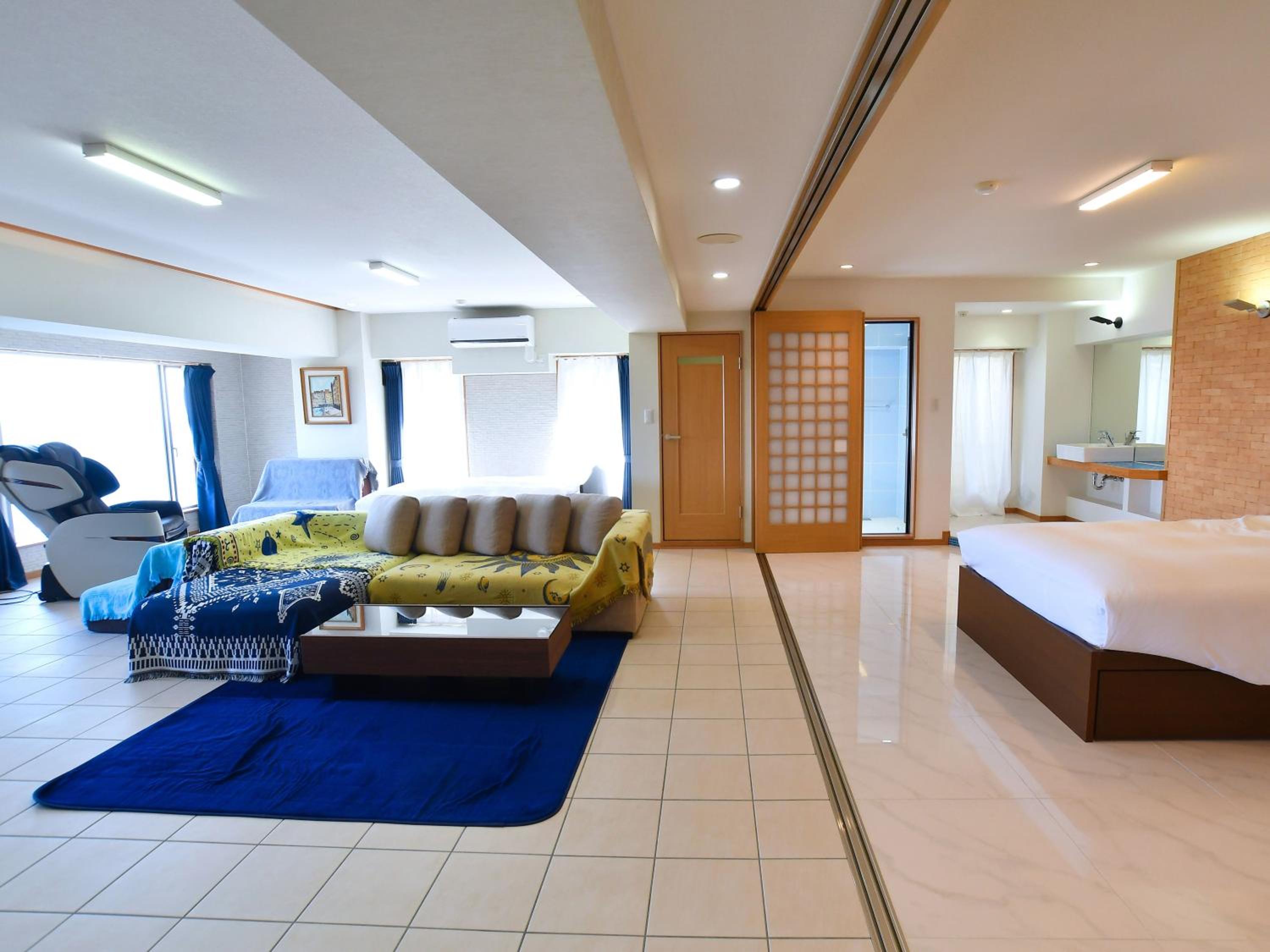 Superior Suite with Sea View - Photo 20
