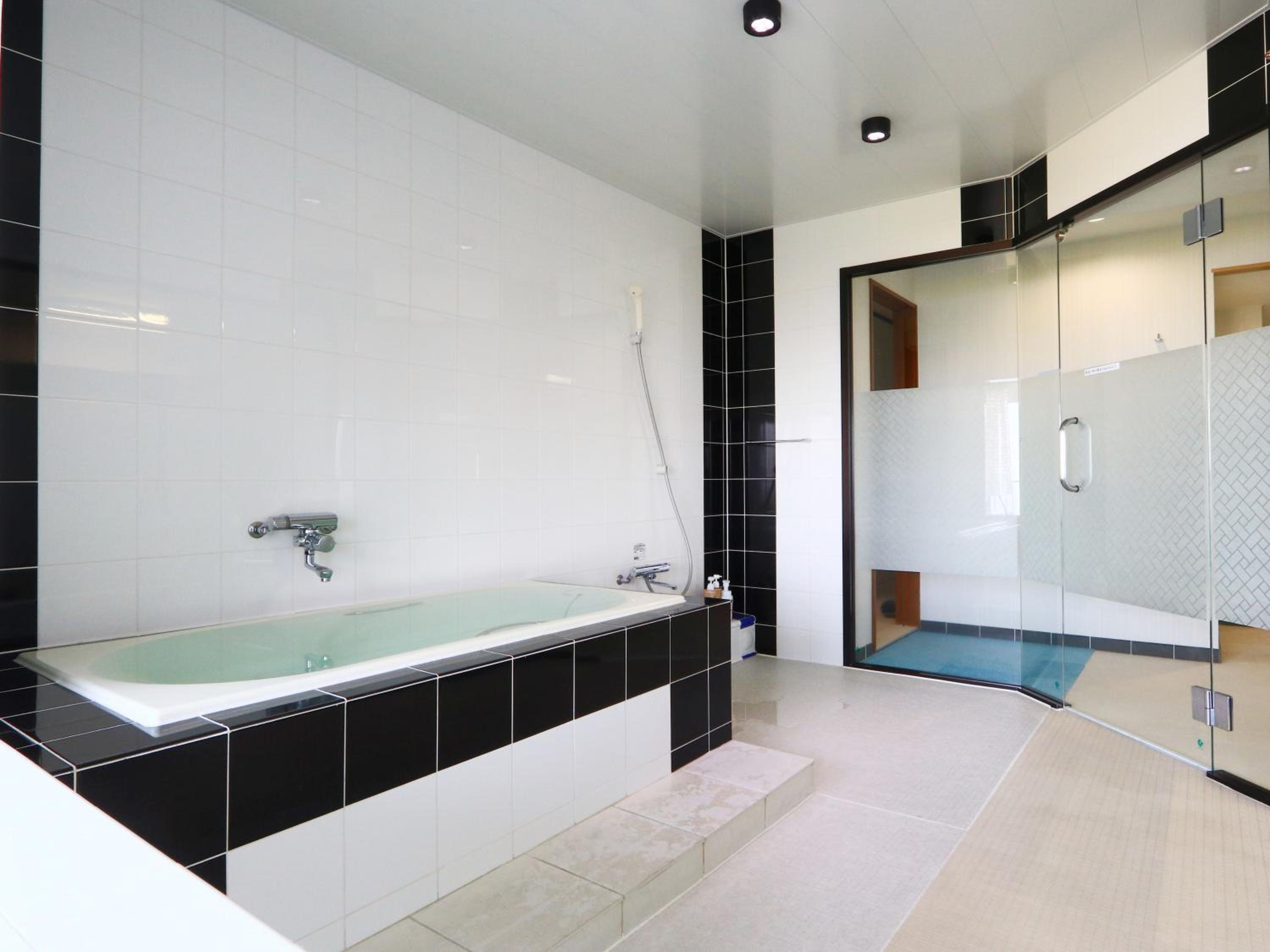 King Suite with Sea View - Photo 2