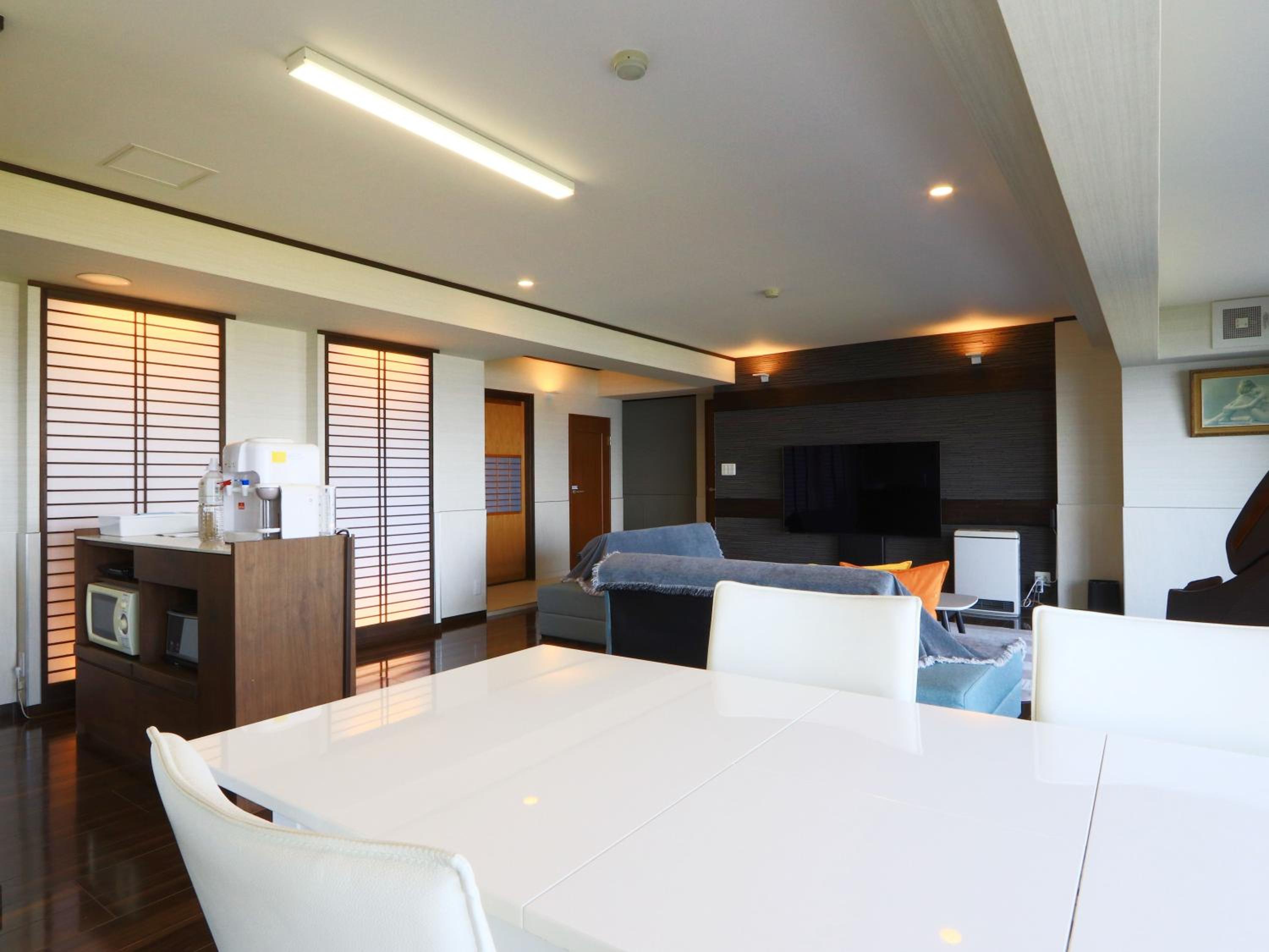 King Suite with Sea View - Photo 7