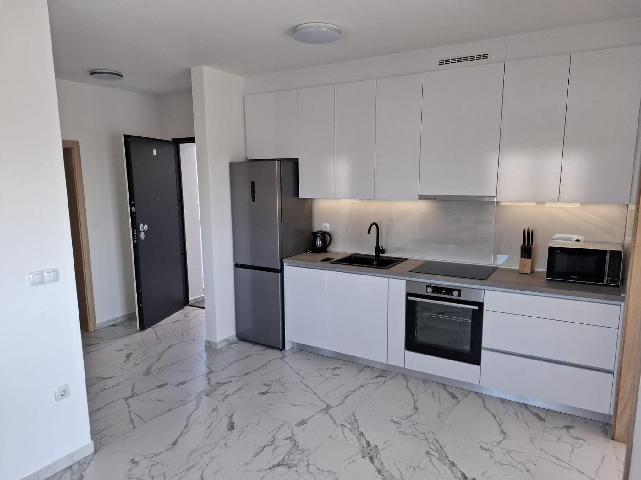 Two-Bedroom Apartment With Sea View photo 2