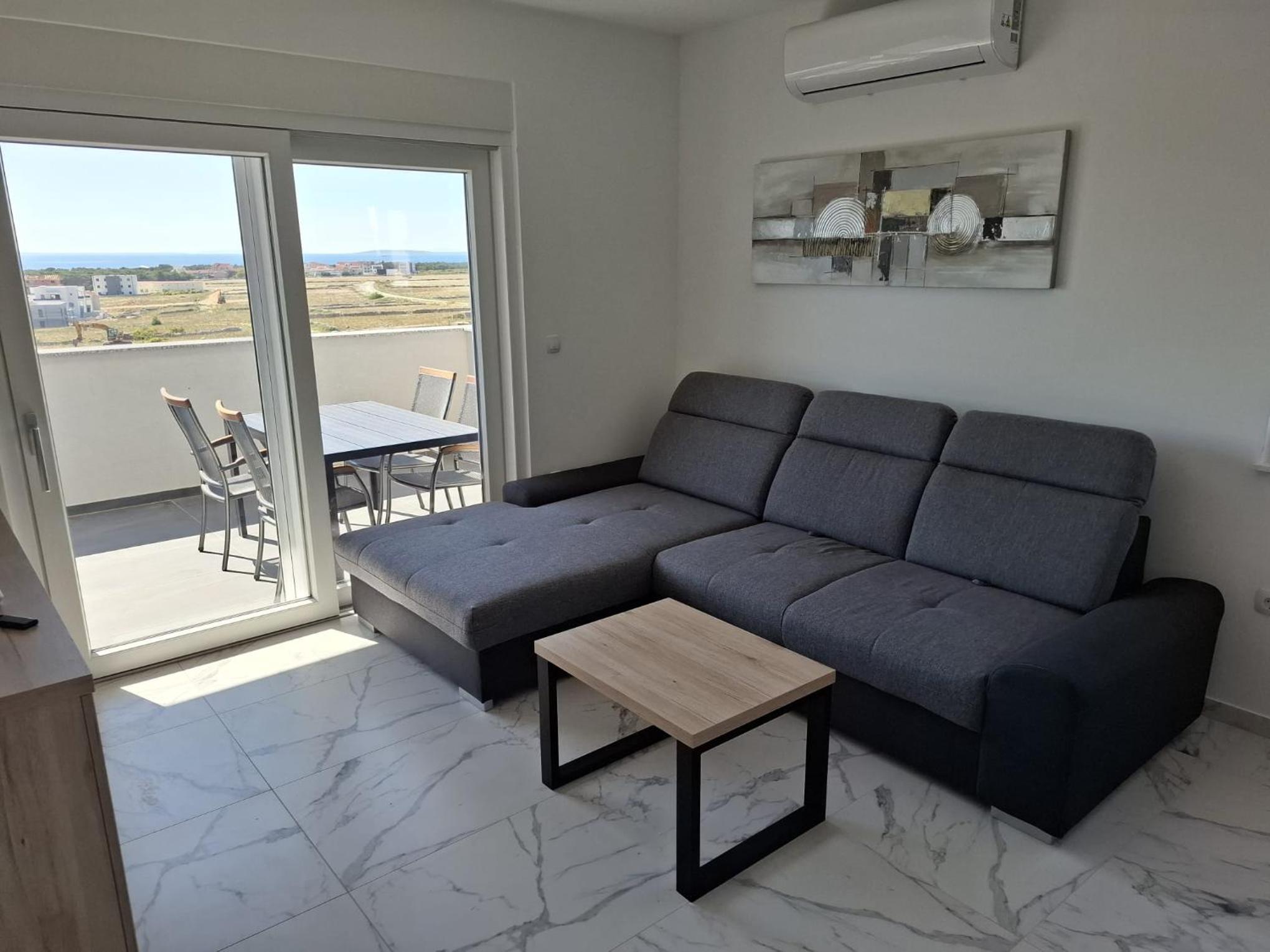 Two-Bedroom Apartment With Sea View photo 1