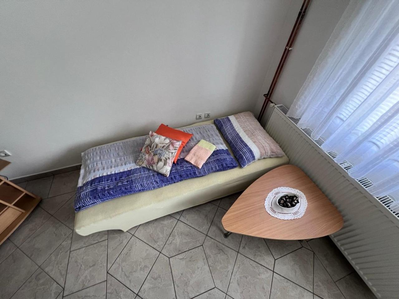 One-Bedroom Apartment with Terrace - Photo 14