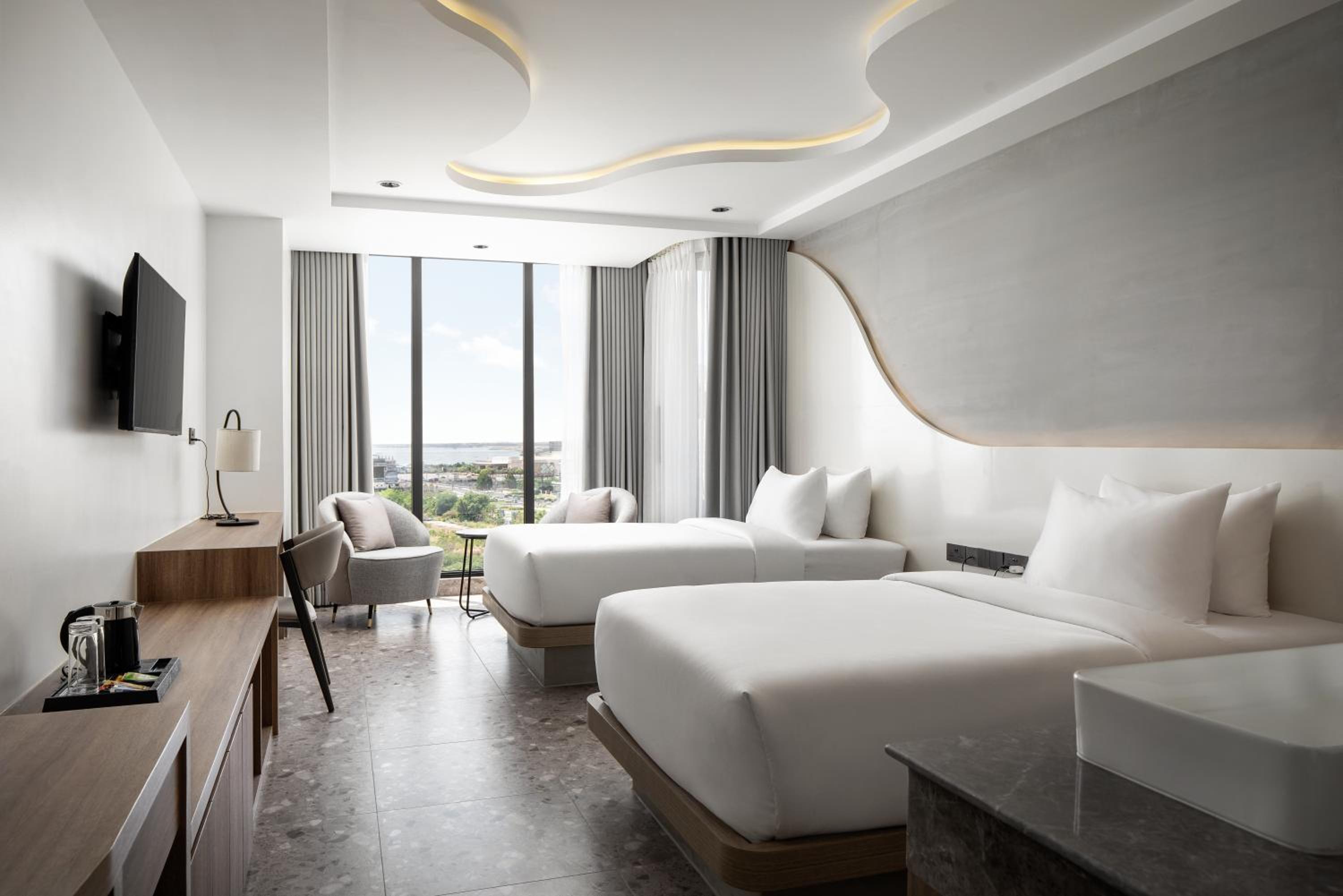 Deluxe Twin Room - Photo 2