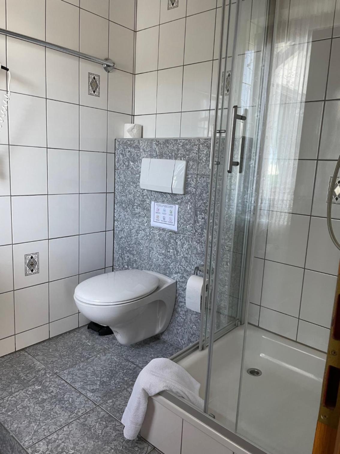 Standard Single Room photo 3