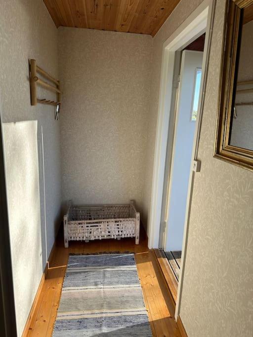 One-Bedroom House photo 1