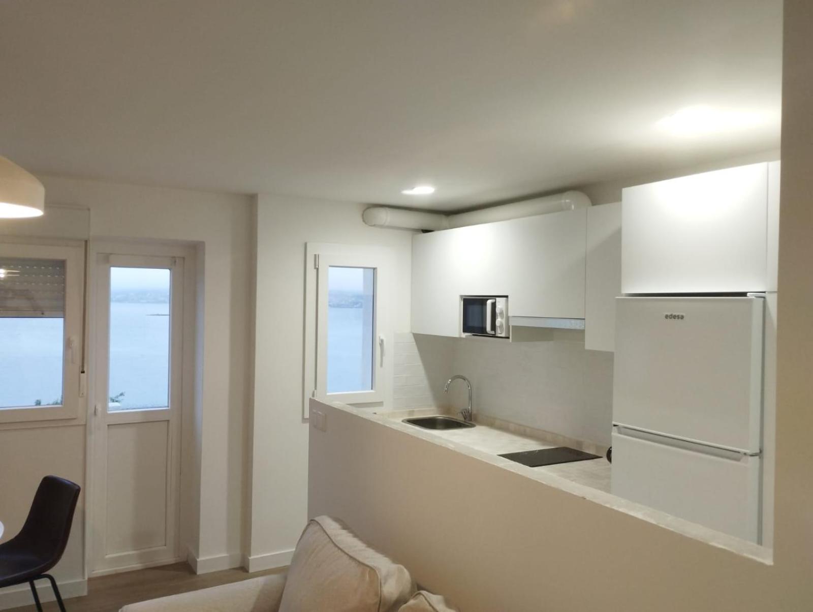 Apartment with Sea View photo 2