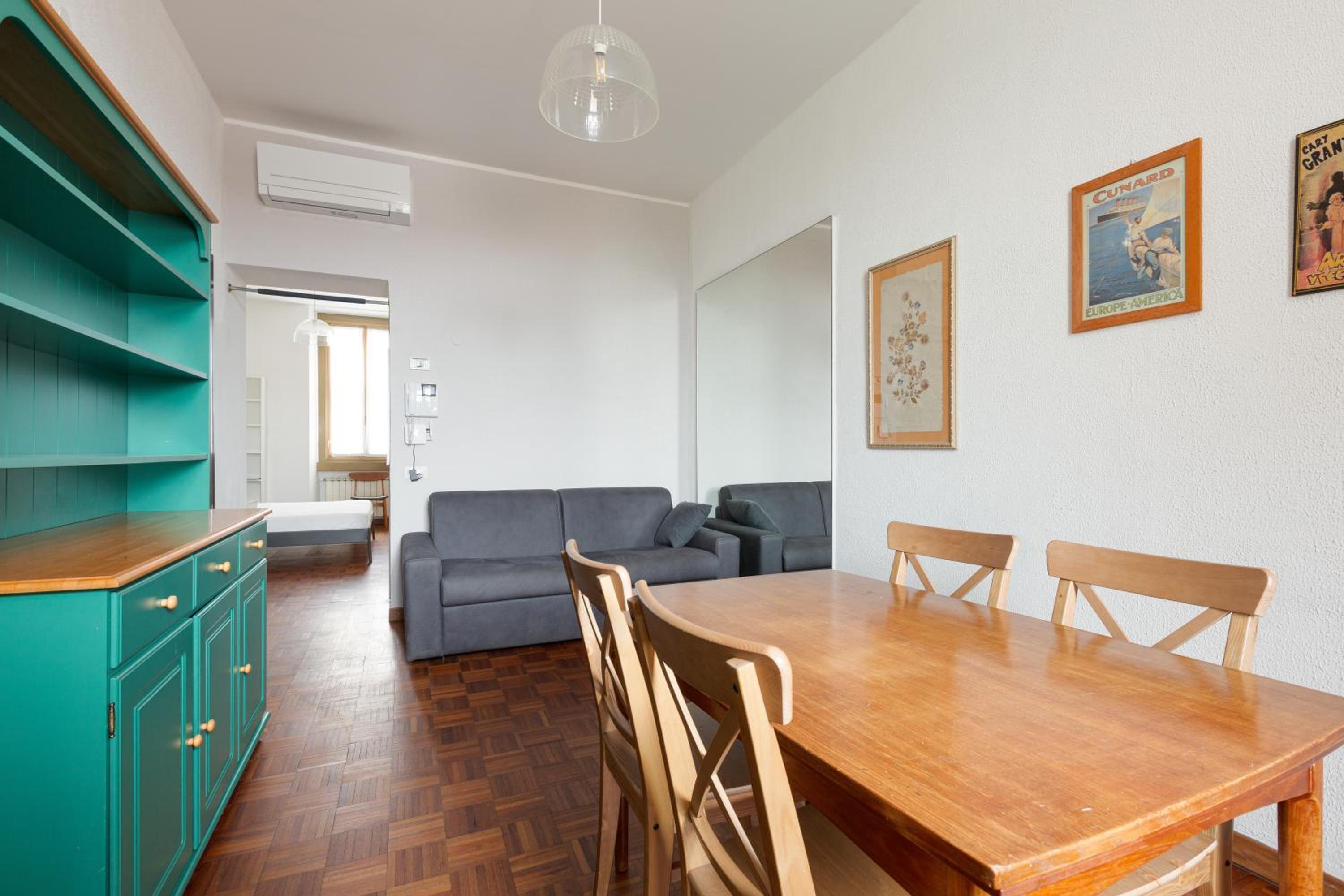 One-Bedroom Apartment