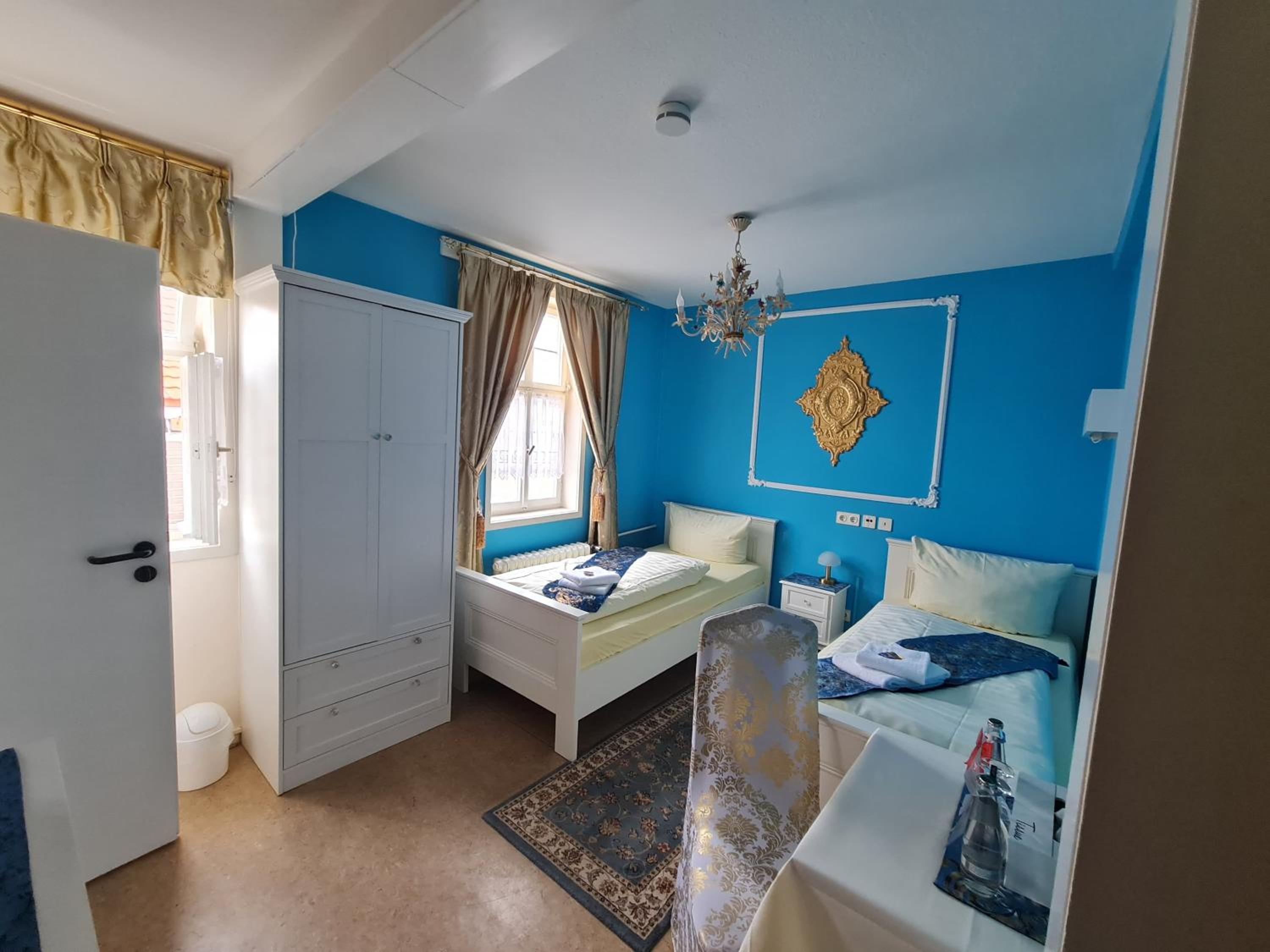 Double Room with two single beds photo 2