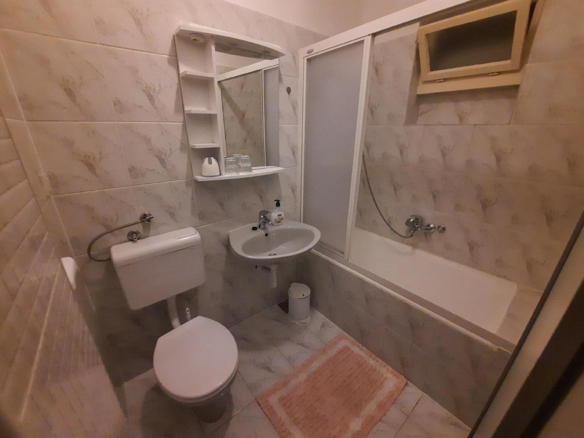 Two-Bedroom Apartment photo 2