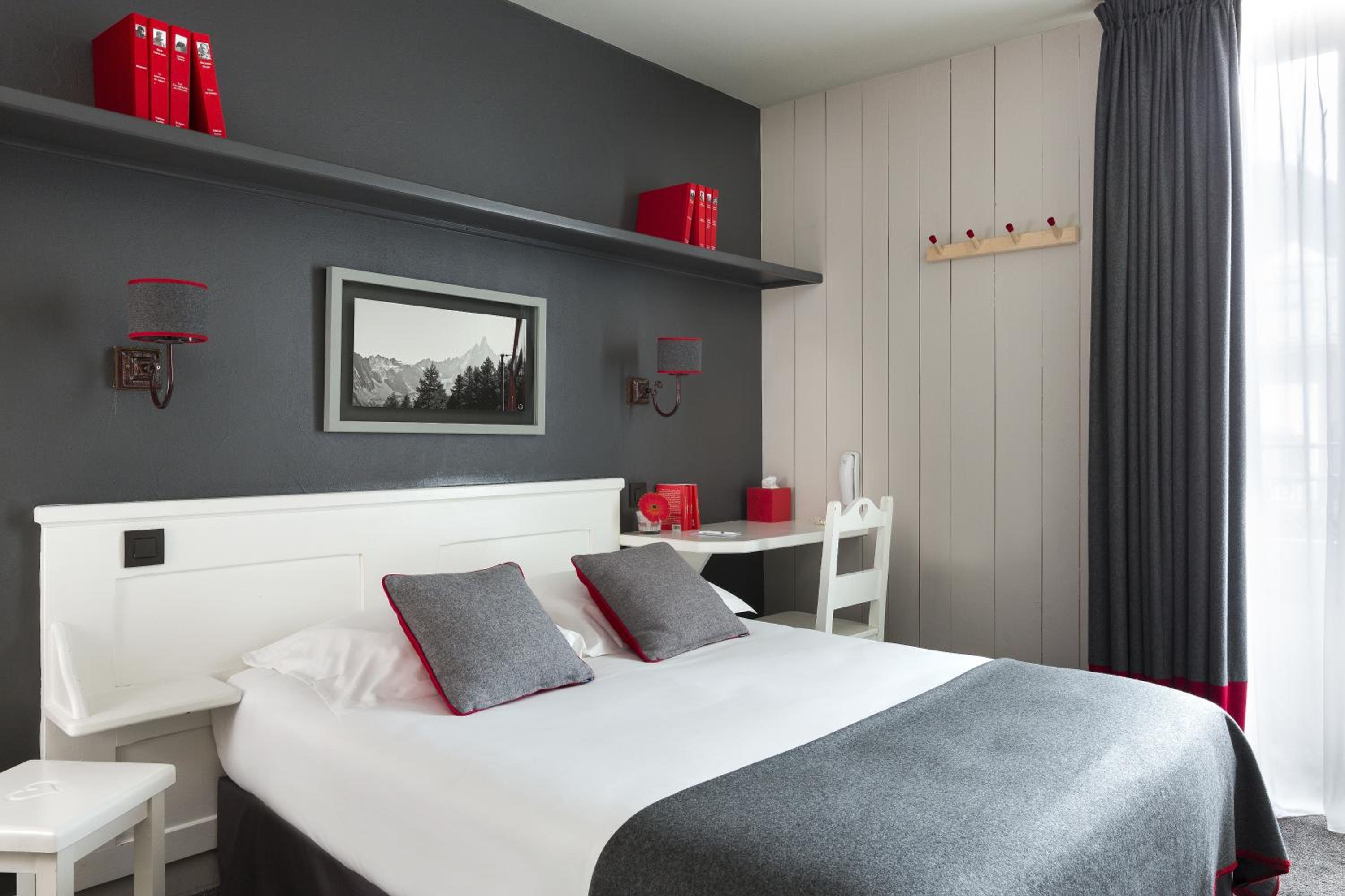 Standard Double or Twin Room - Photo 1