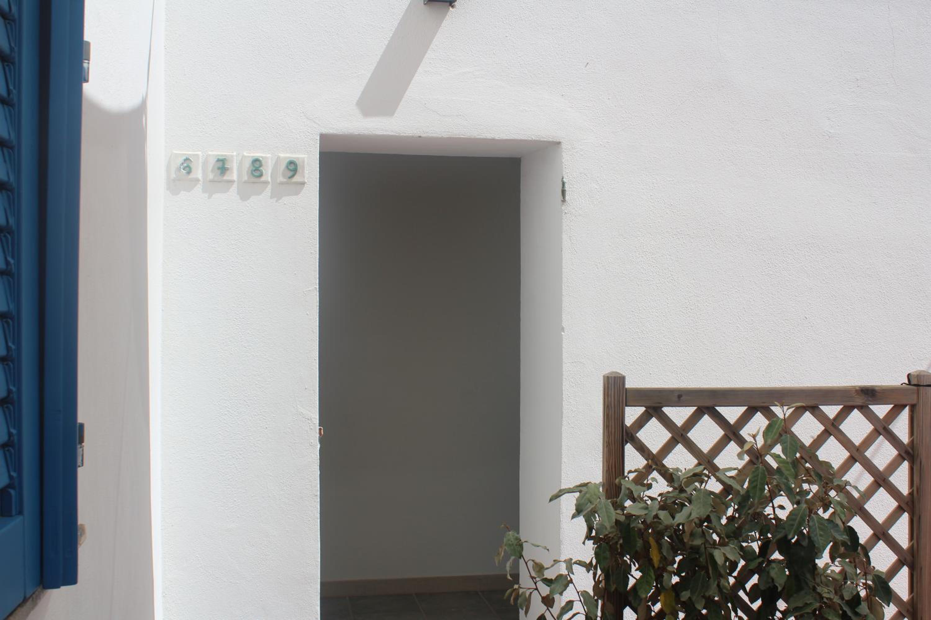 Economy Double or Twin Room photo 3