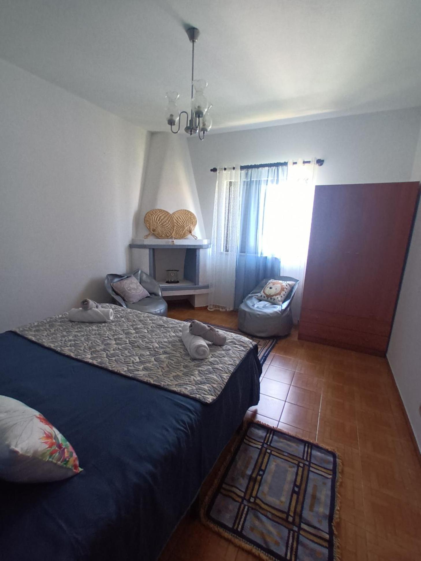 Large Double Room photo 1