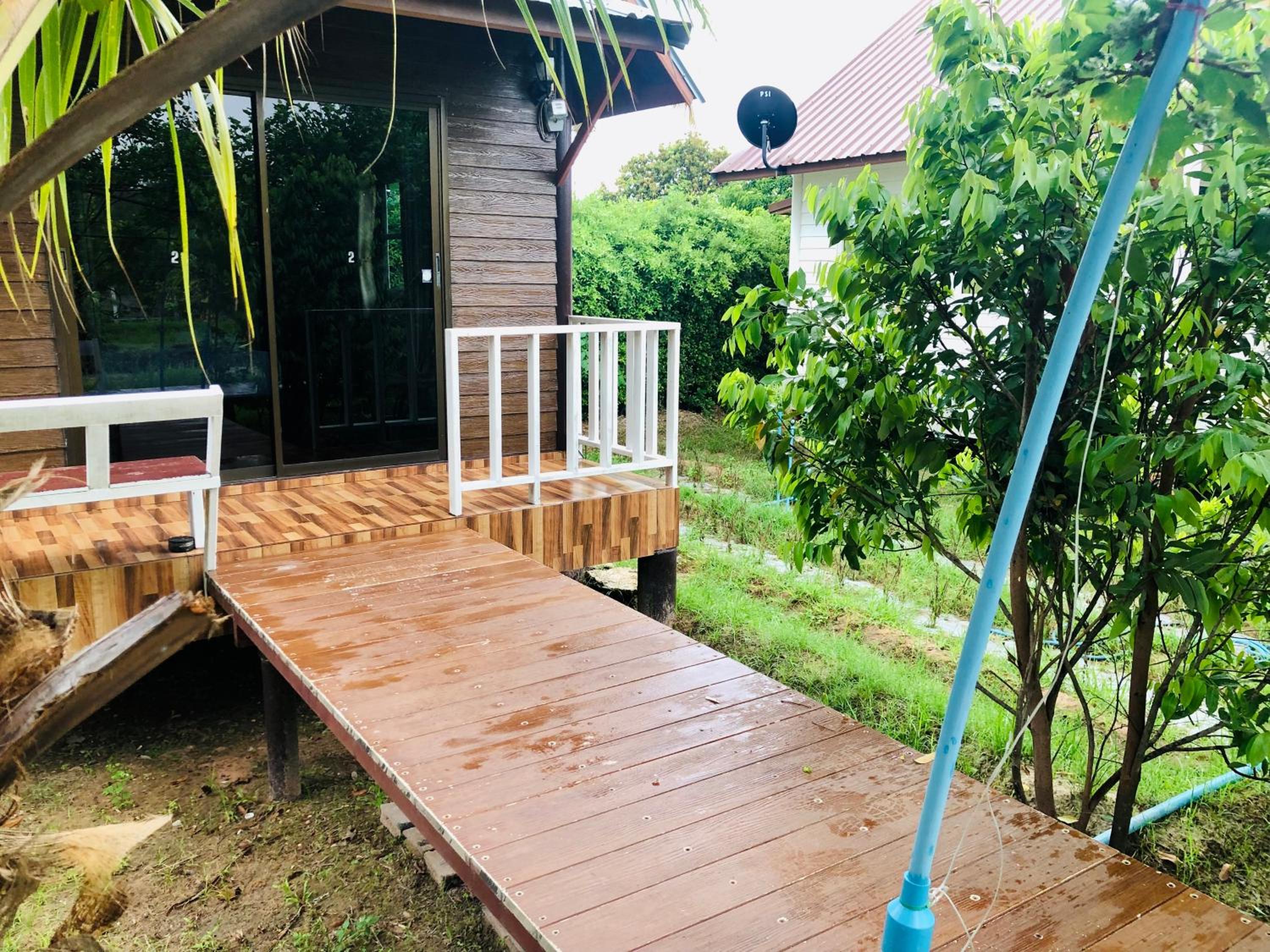 Double Room with Balcony - Photo 7