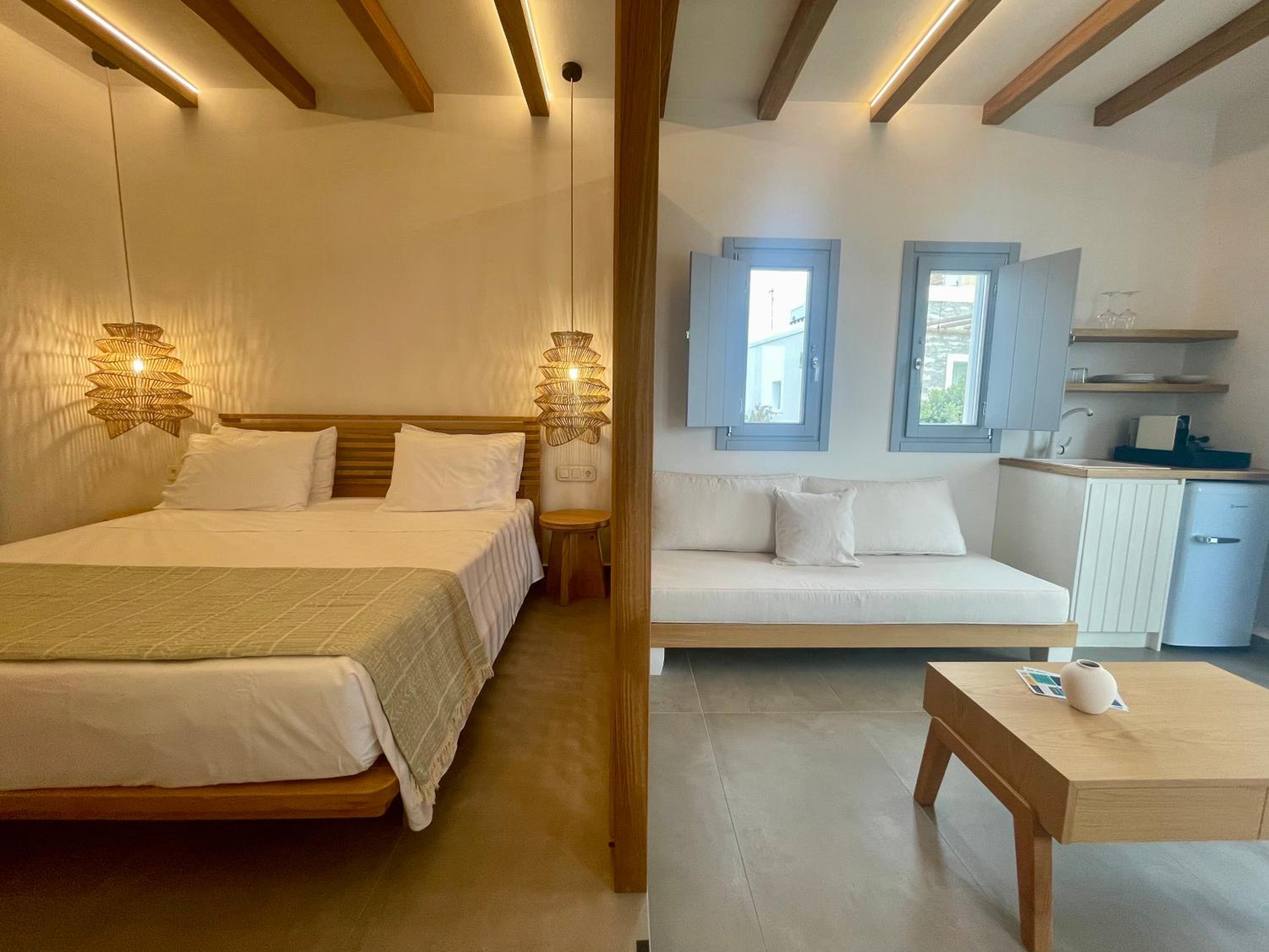 Large Double Room photo 3