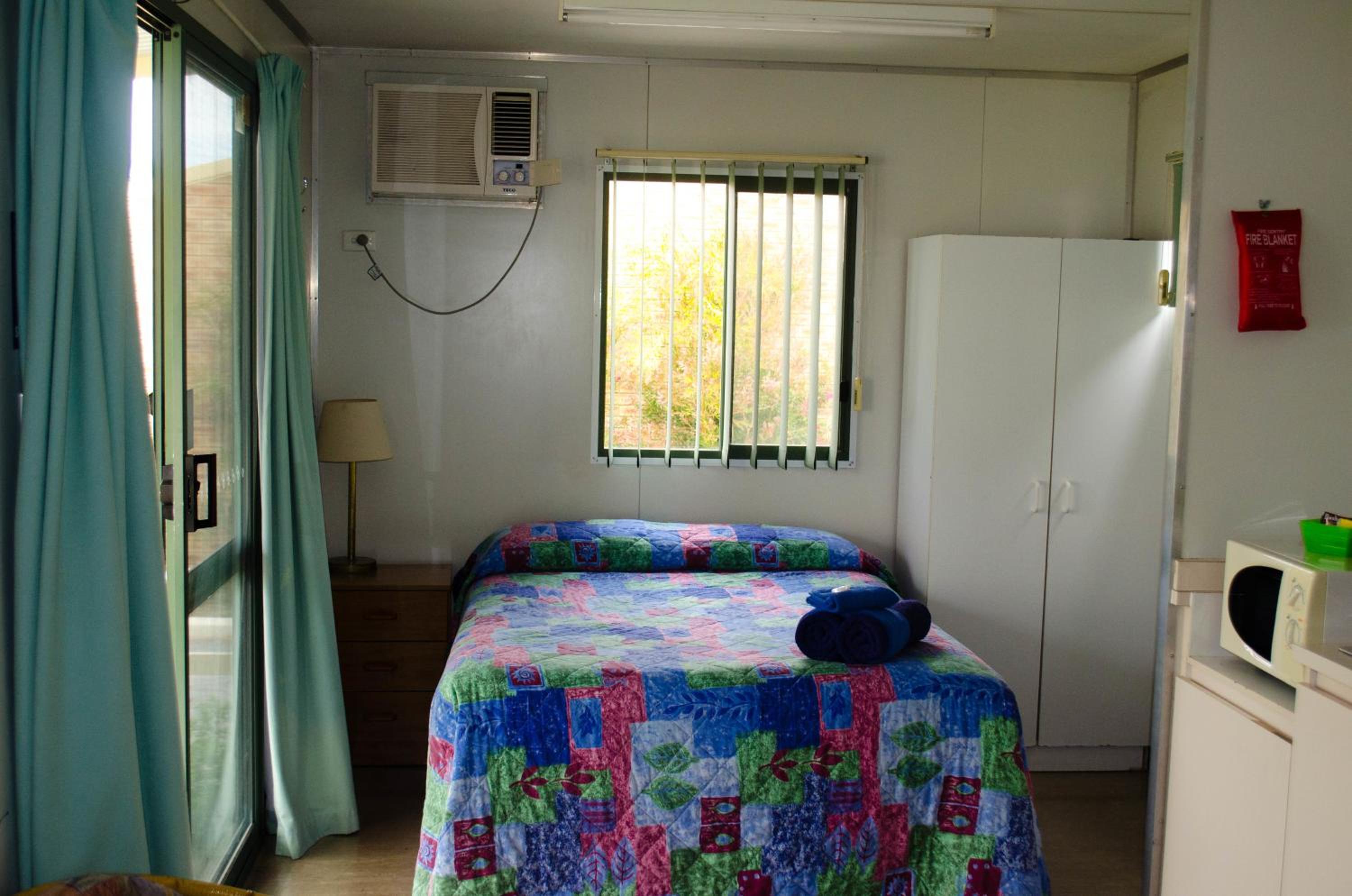 Studio with Private Bathroom photo 1