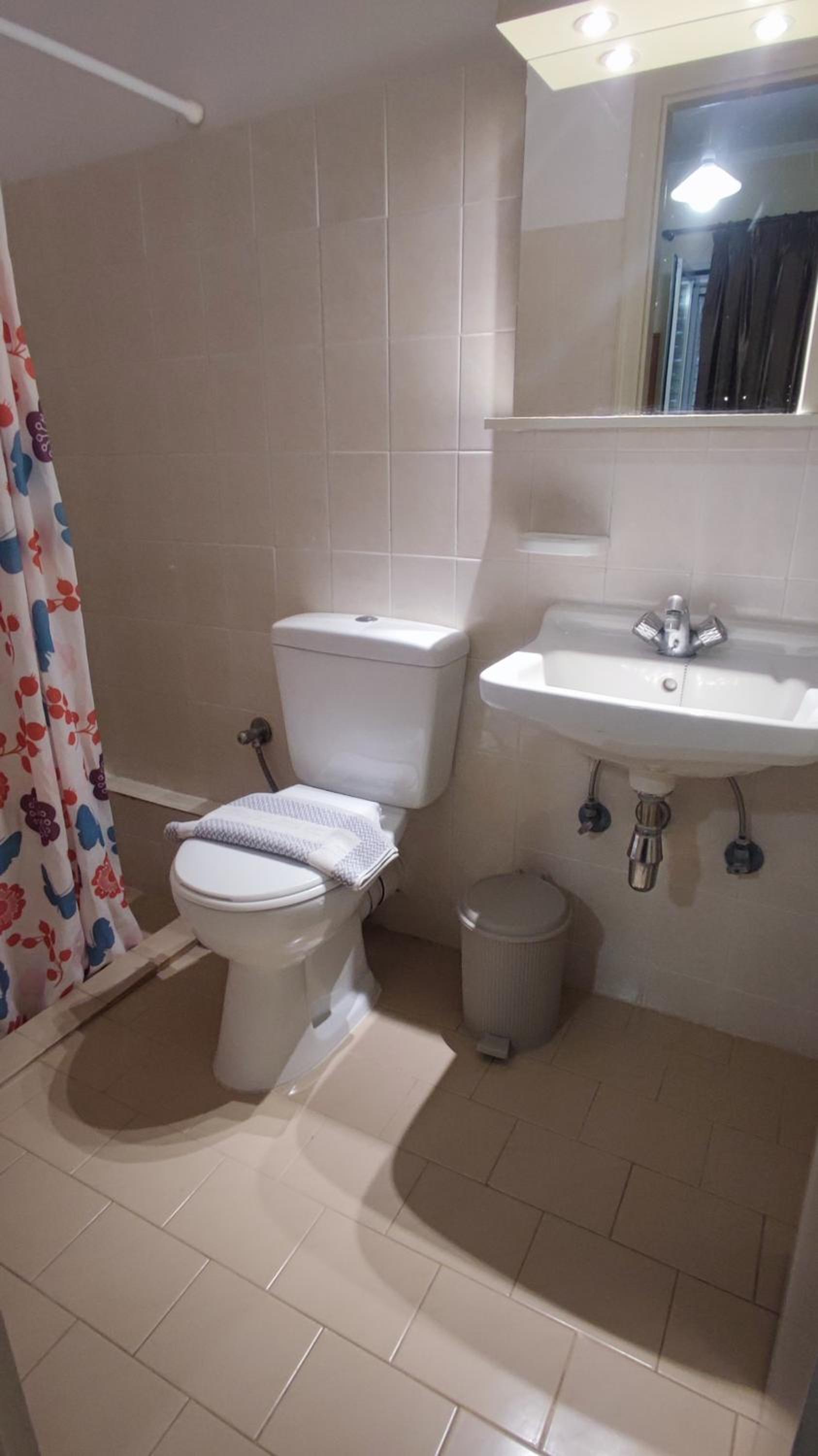 Double or Twin Room with Partial Sea View photo 3
