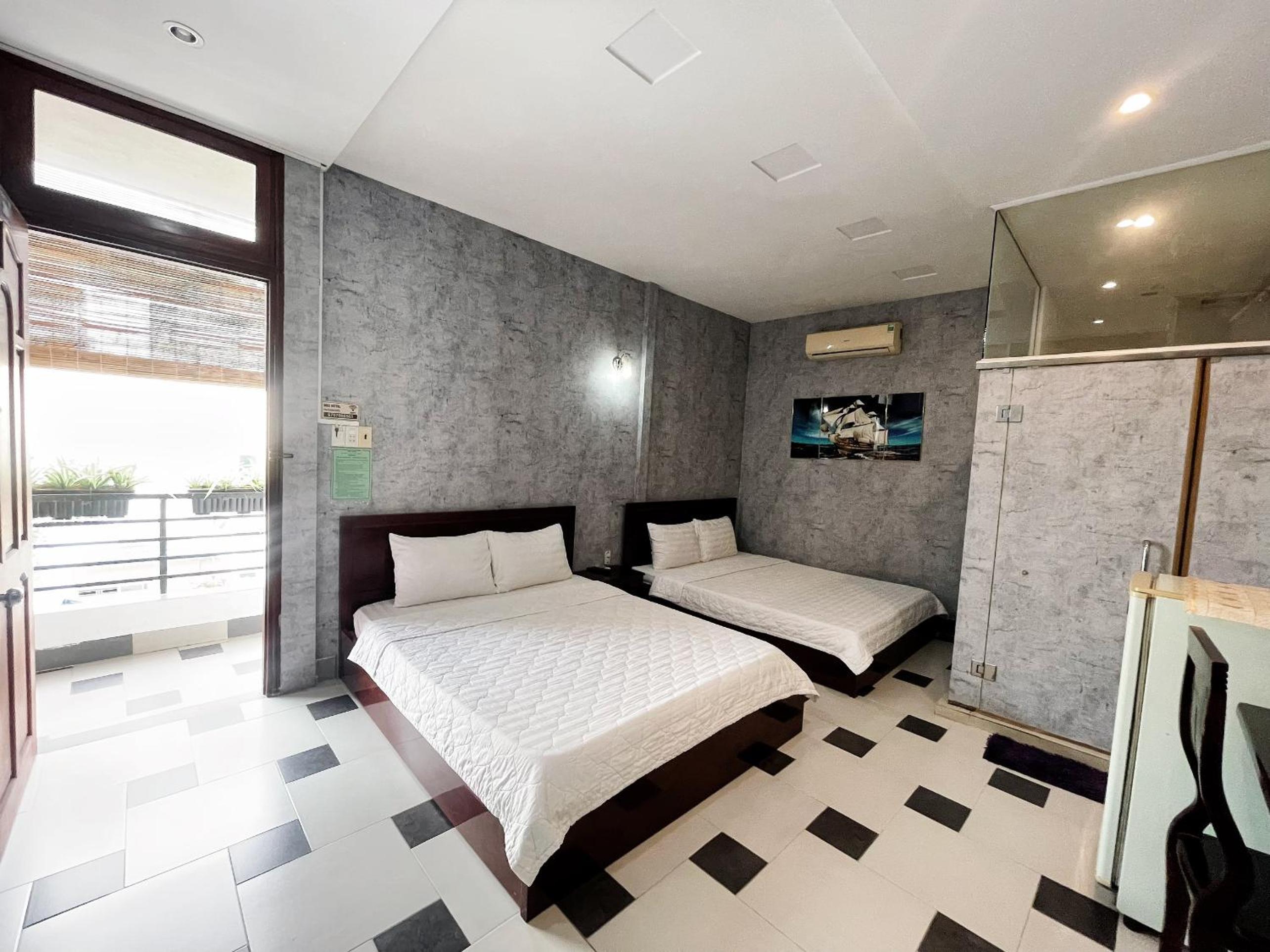 Quadruple Room - Photo 3