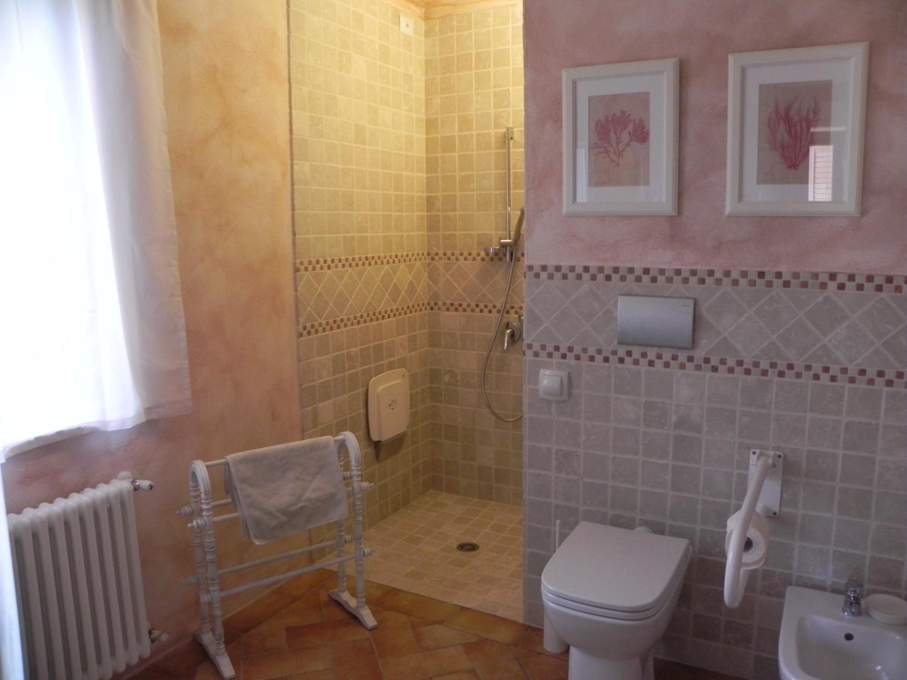 Double or Twin Room with Bathroom photo 2