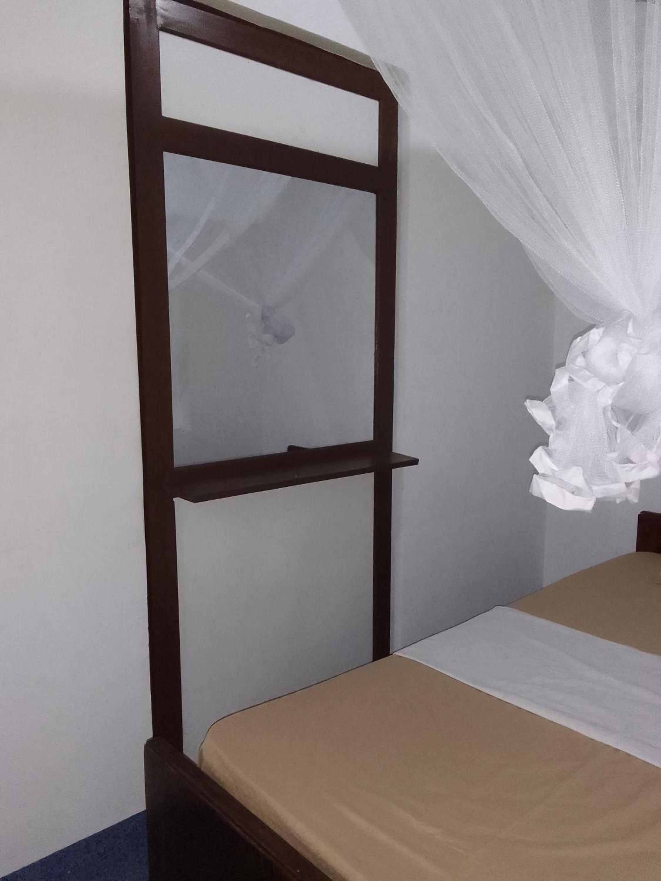 Budget Single Room photo 3