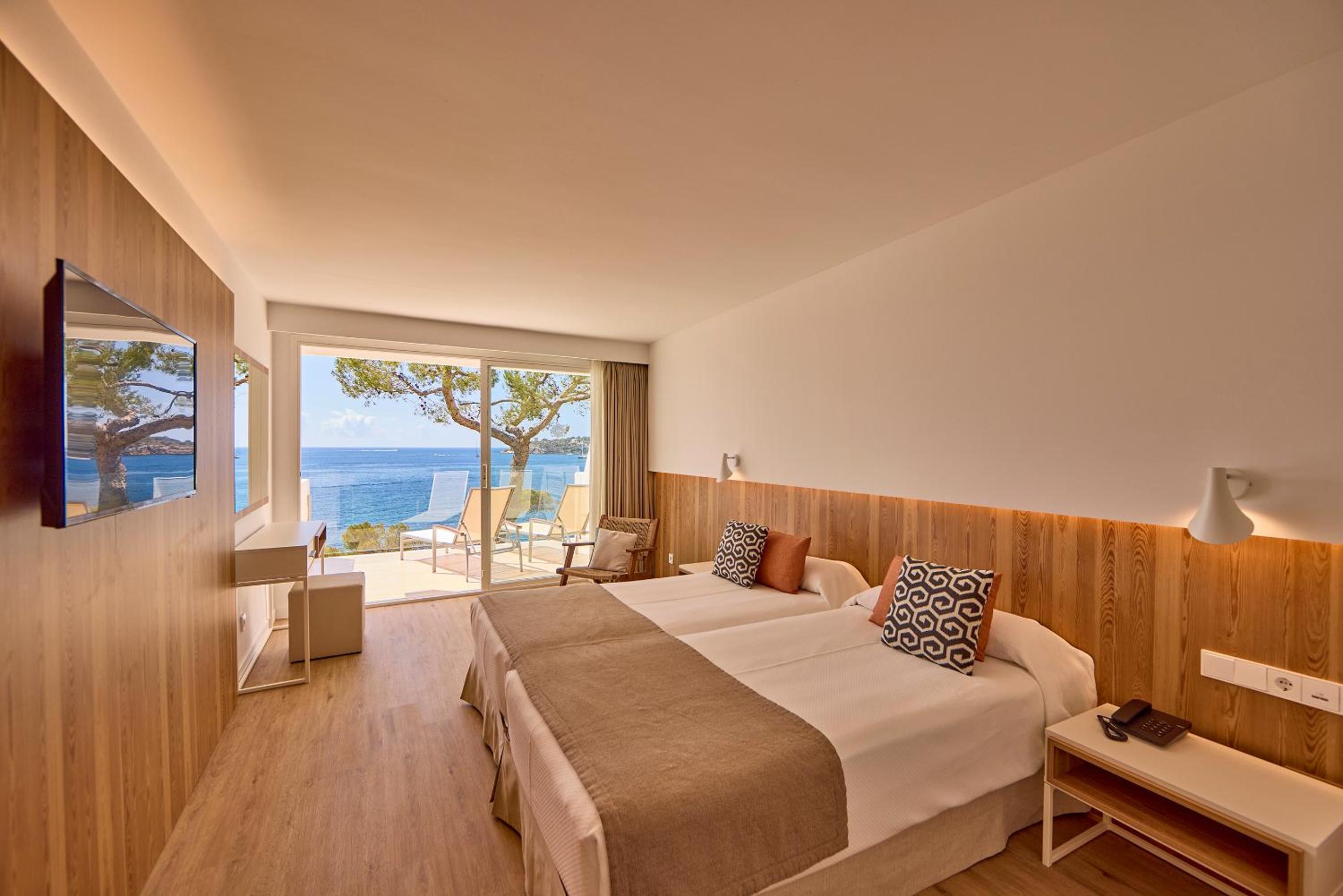 Premium Apartment with Sea View photo 3