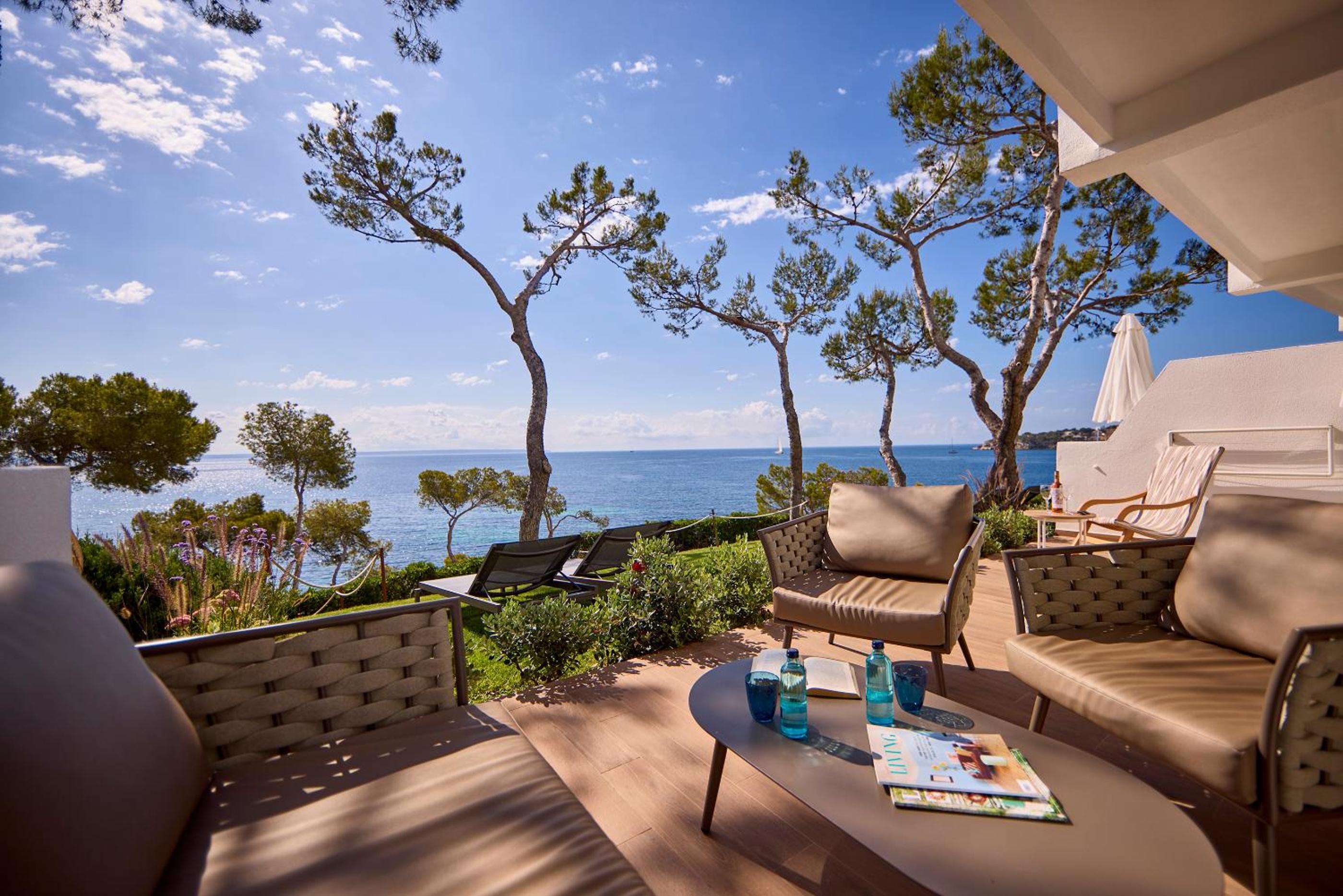 Deluxe Apartment with Sea View photo 2