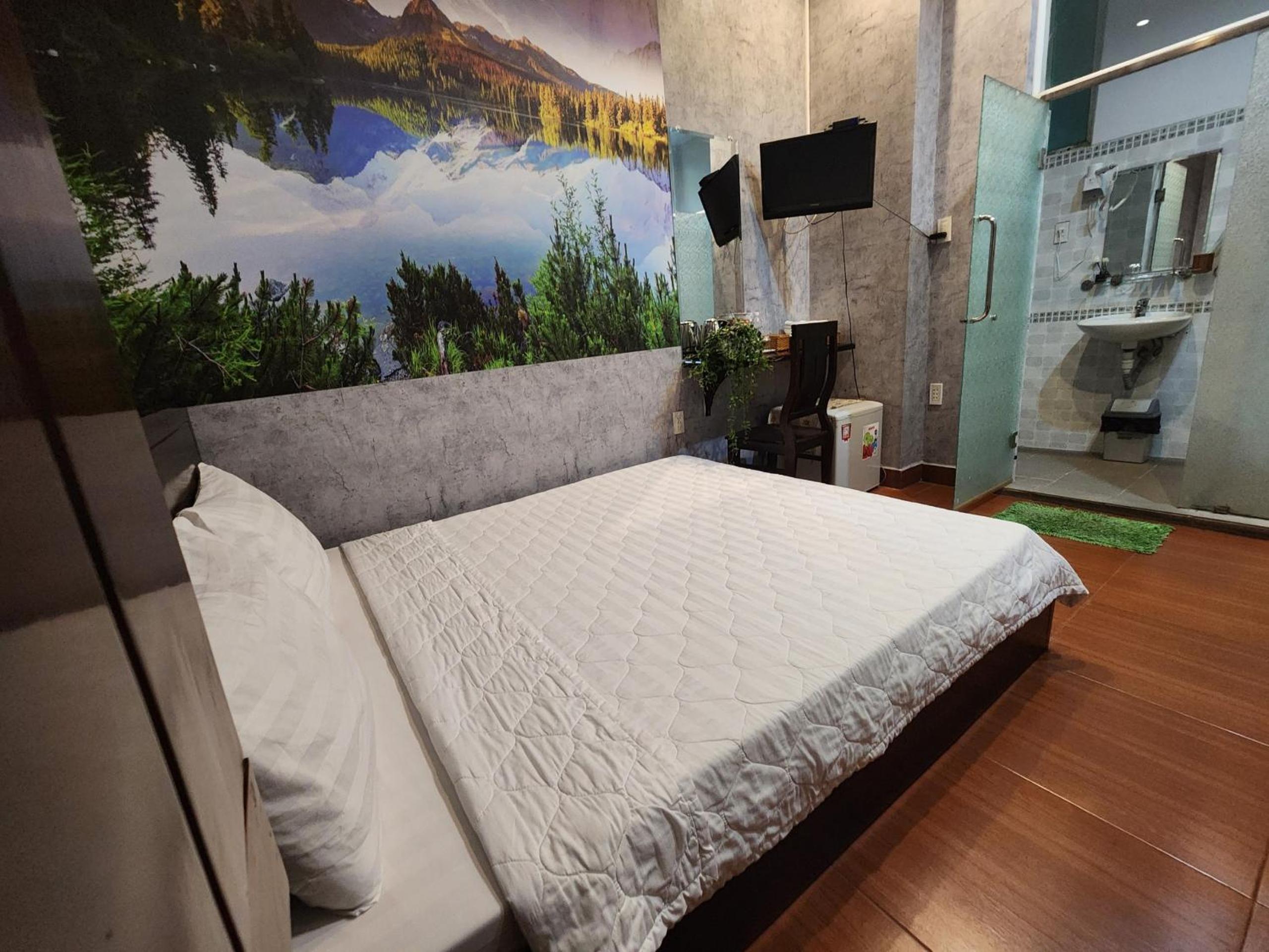 Economy Single Room