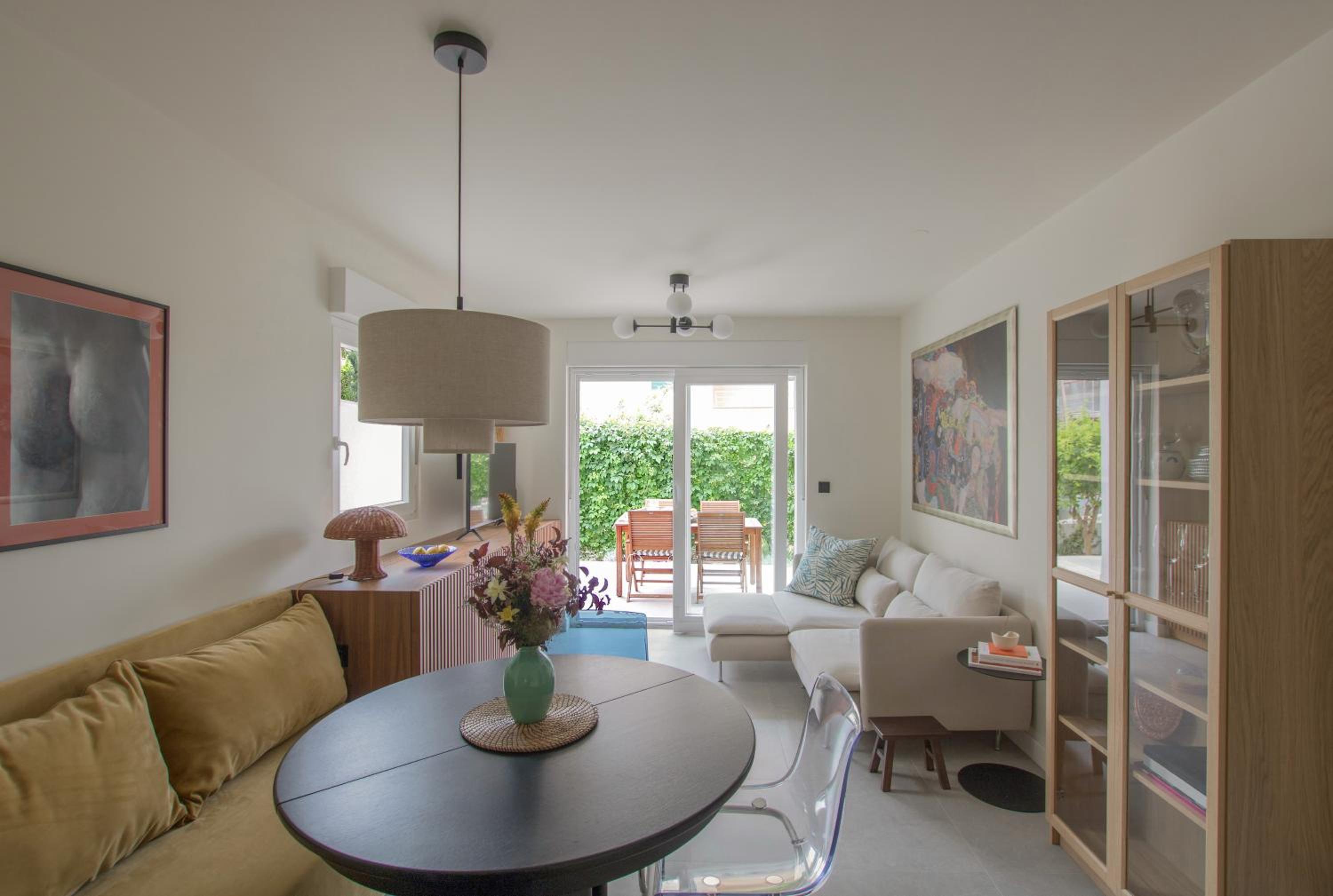 Deluxe Two-Bedroom Apartment with Garden View