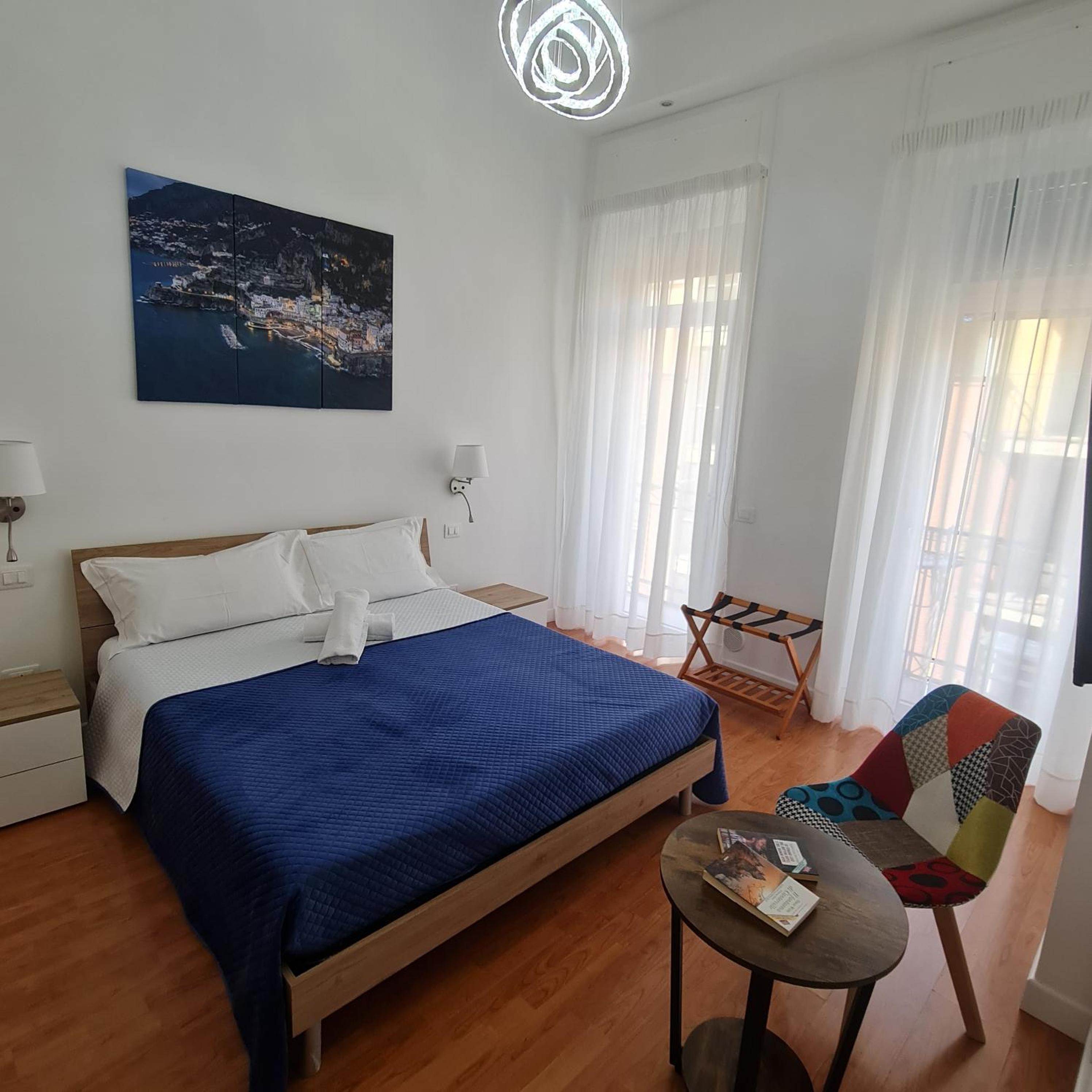 Deluxe King Room photo 1