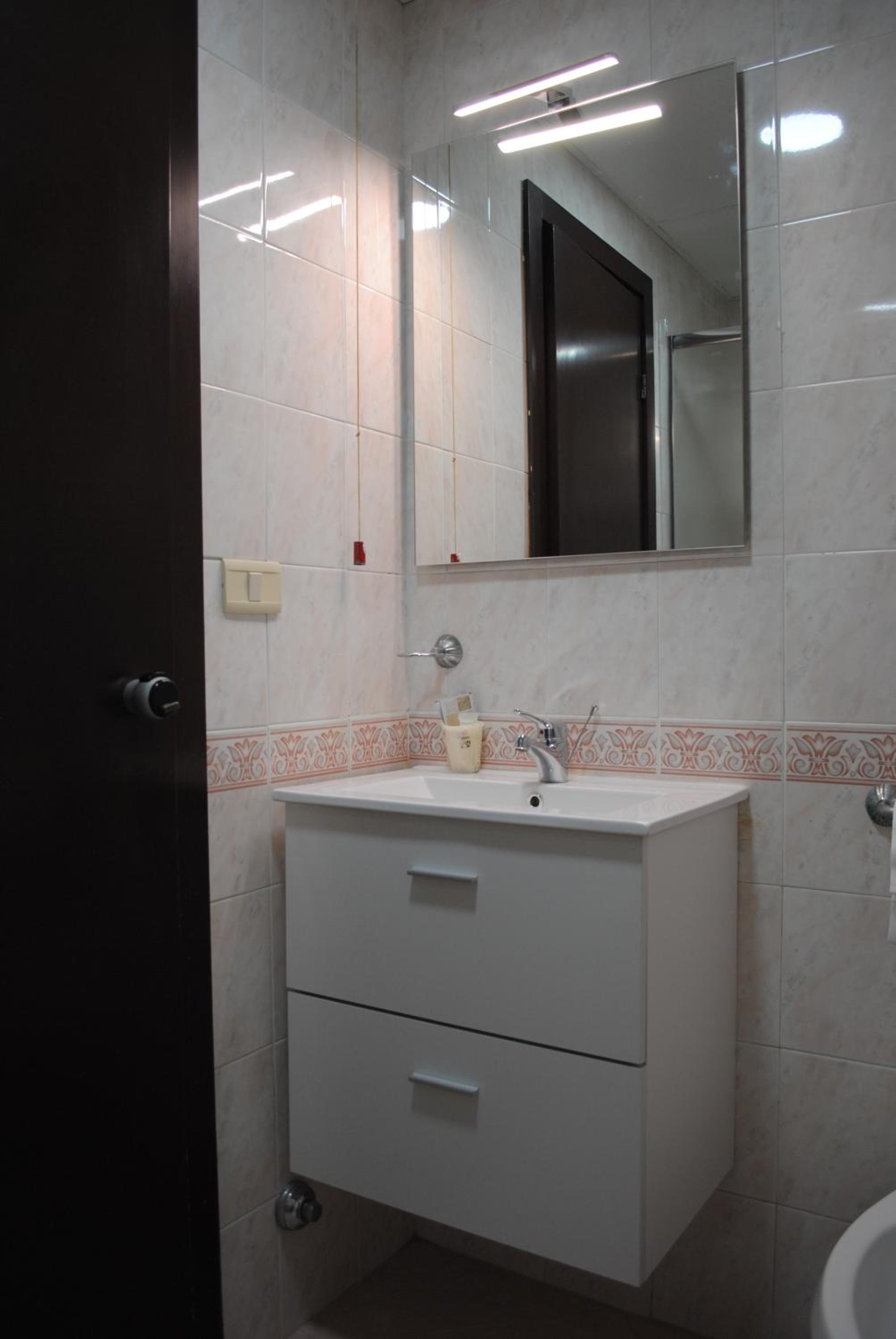 Double Room - Photo 60