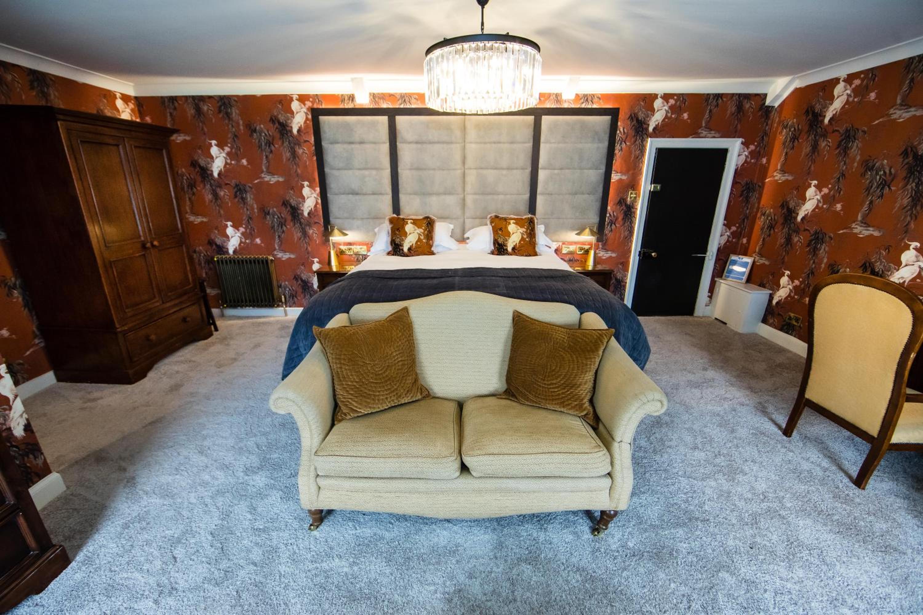 One-Bedroom Superior Apartment