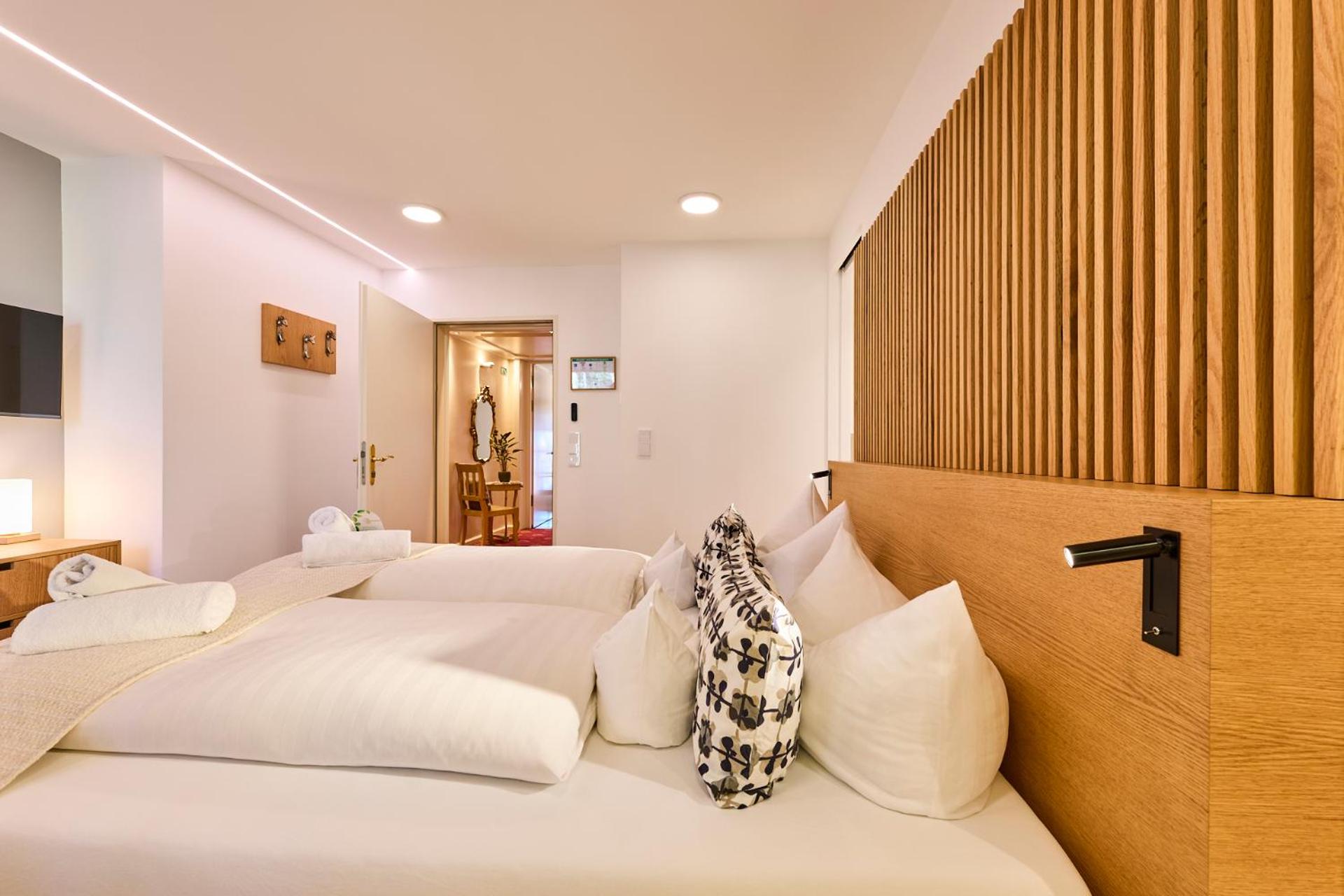 Double Room - Photo 7