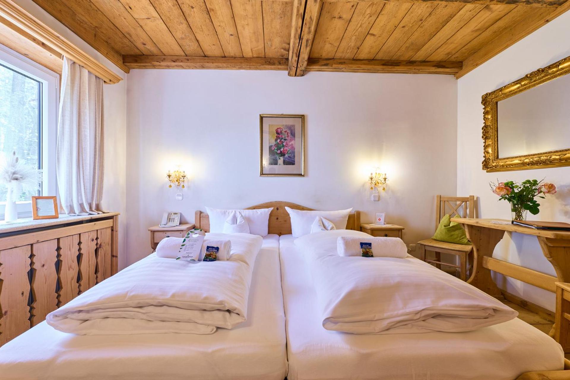Double Room - Photo 12