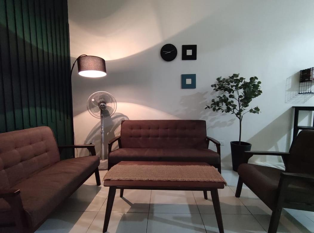 Three-Bedroom House photo 1