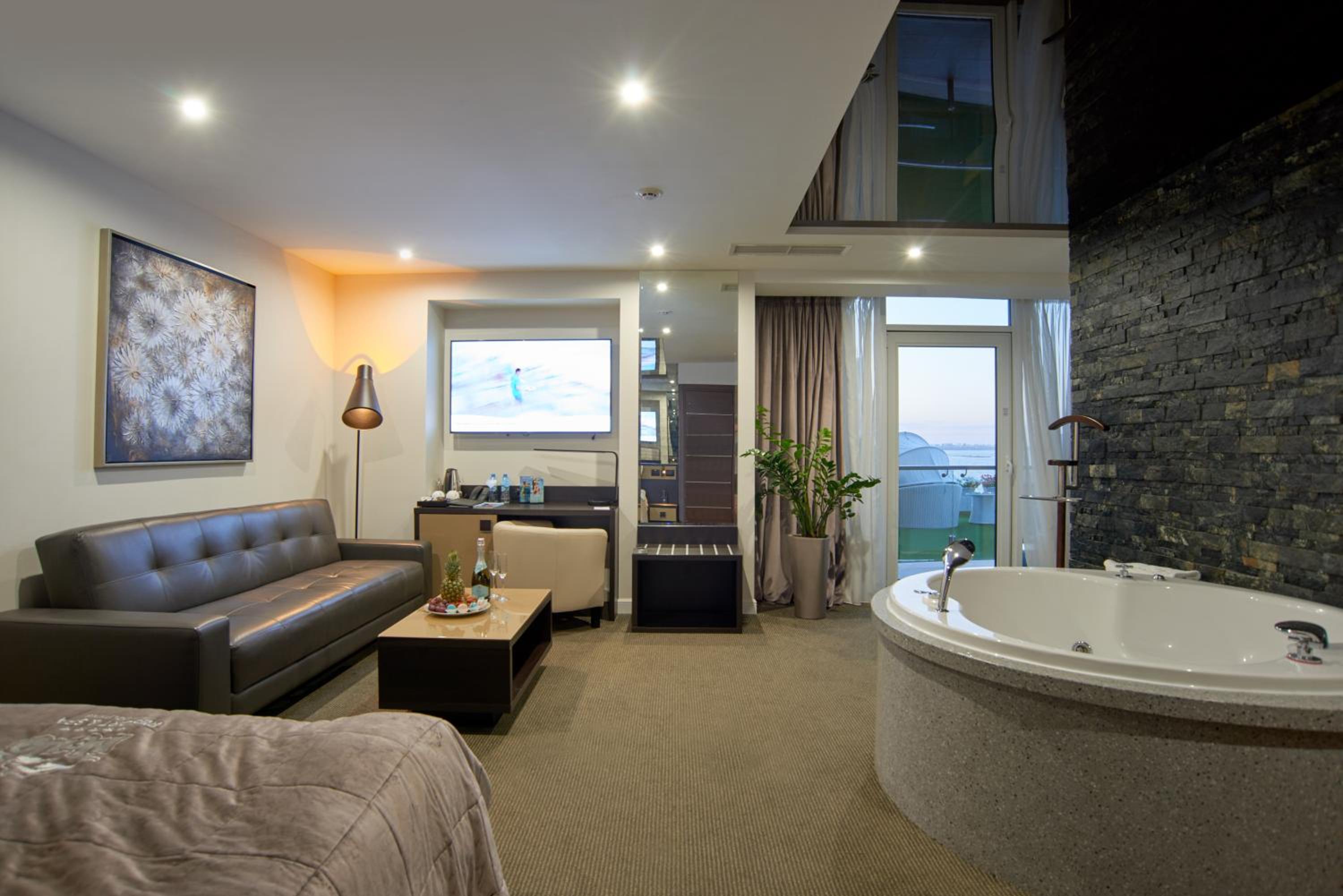 Suite with Terrace, Sea View