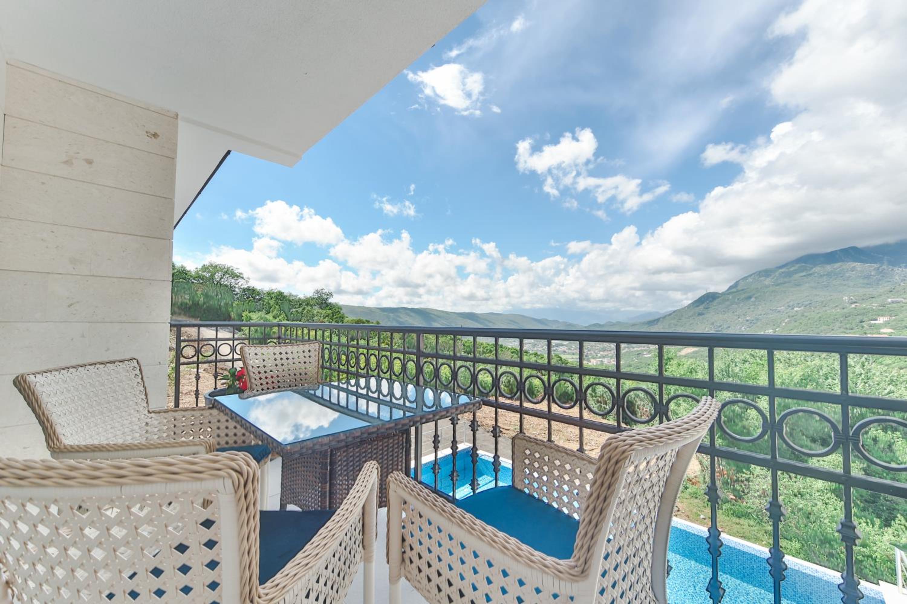 Villa with Private Pool photo 2