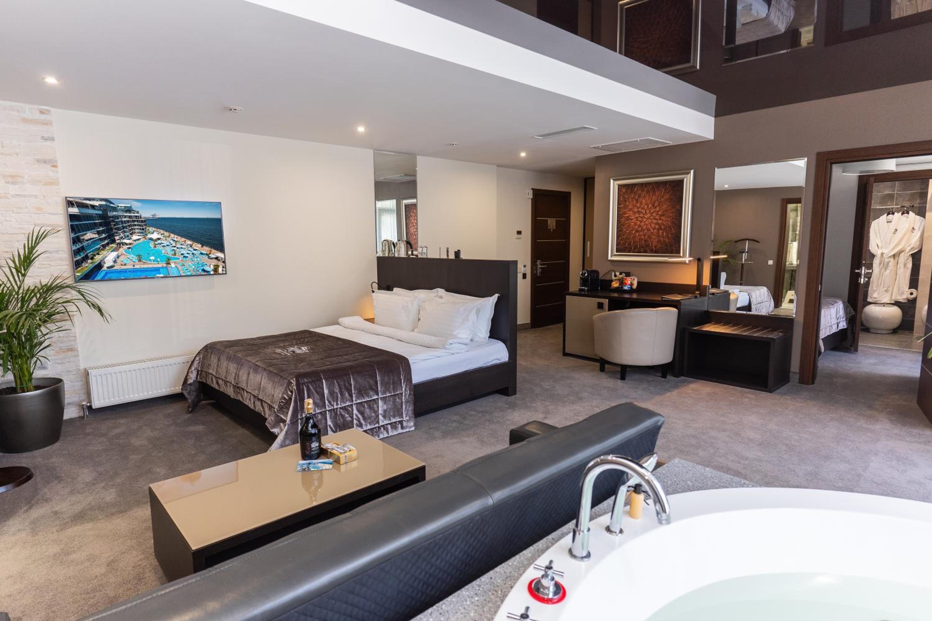 Family Suite, Casino View