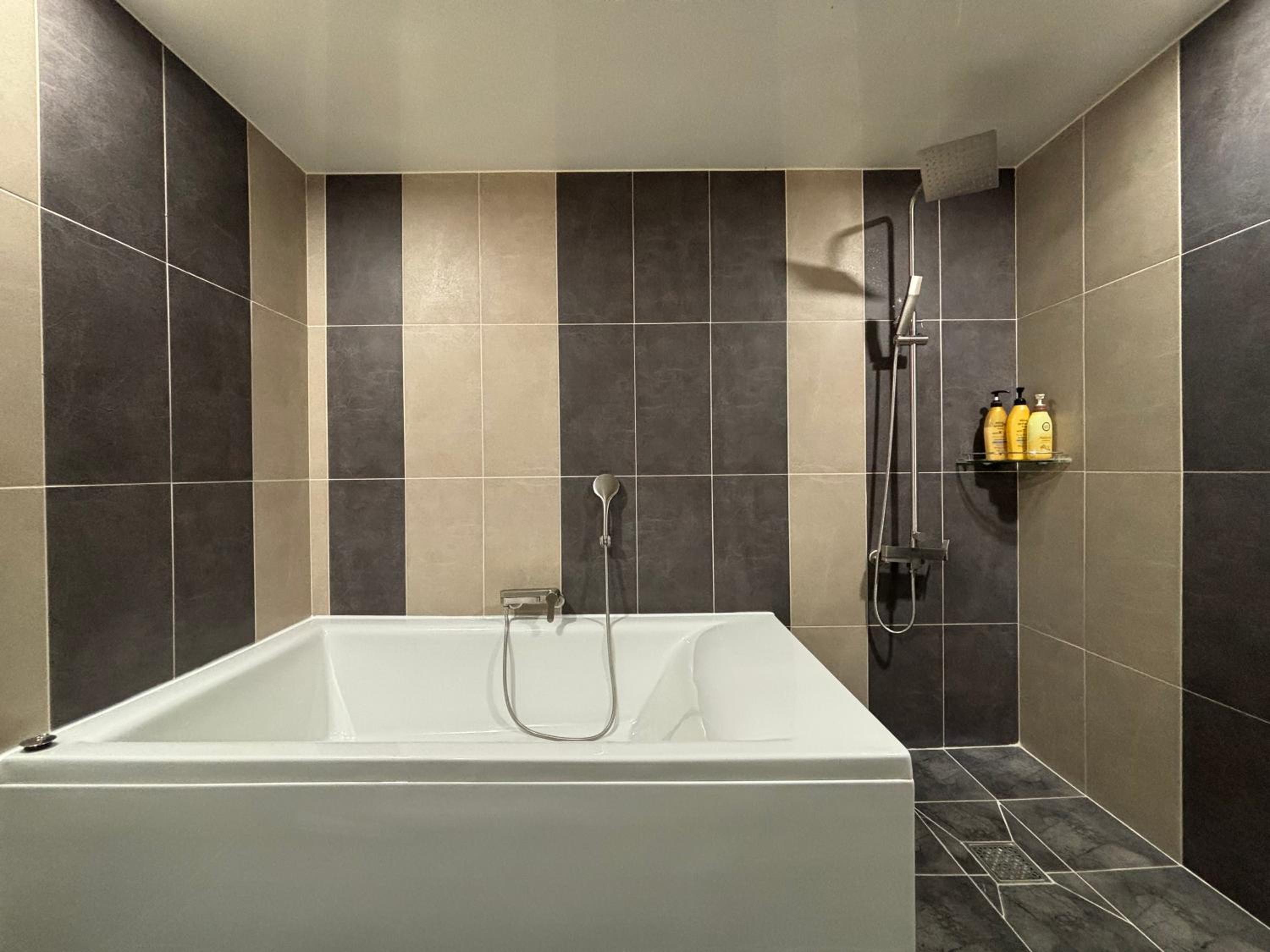 Double Room - Photo 2