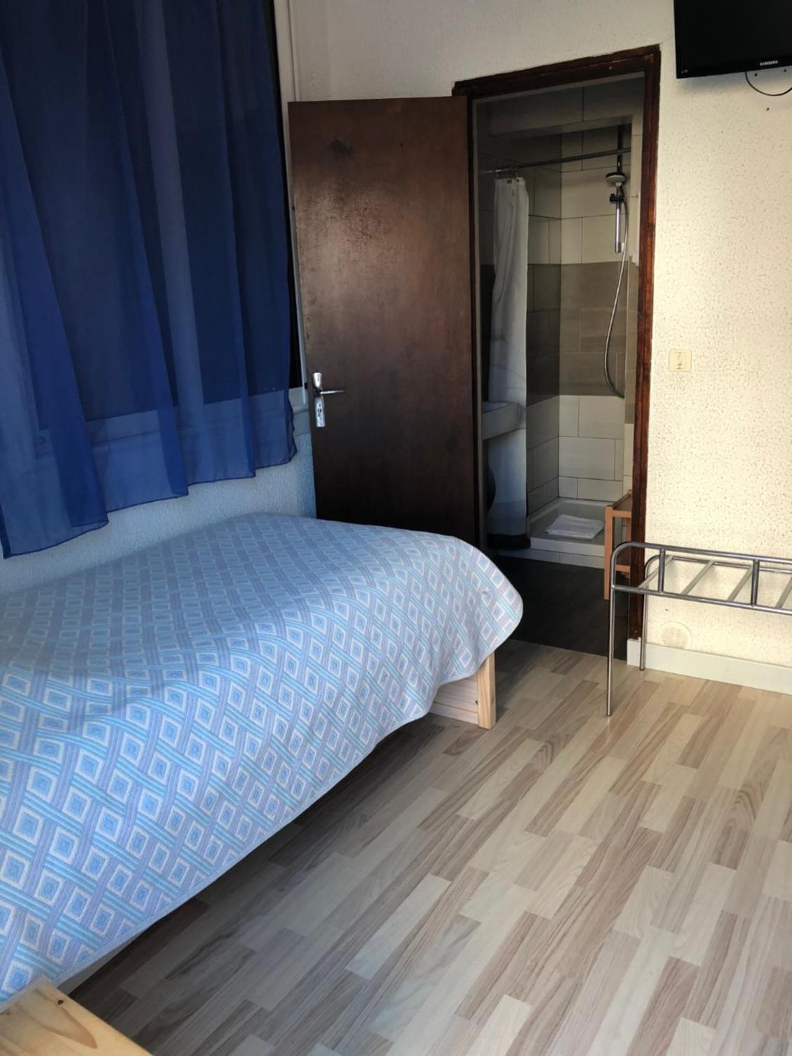 Triple Room with Balcony - Photo 4