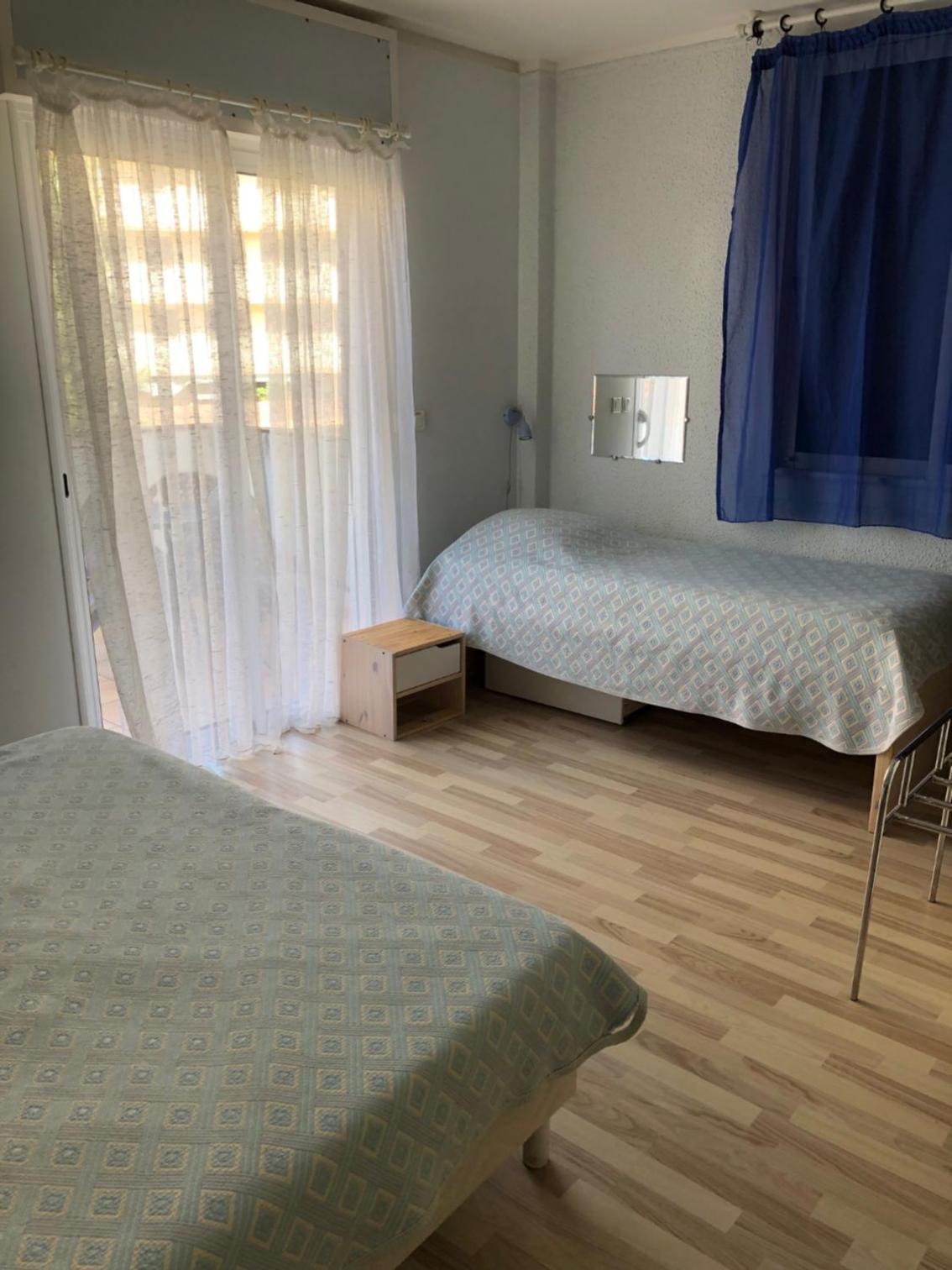 Triple Room with Balcony - Photo 2