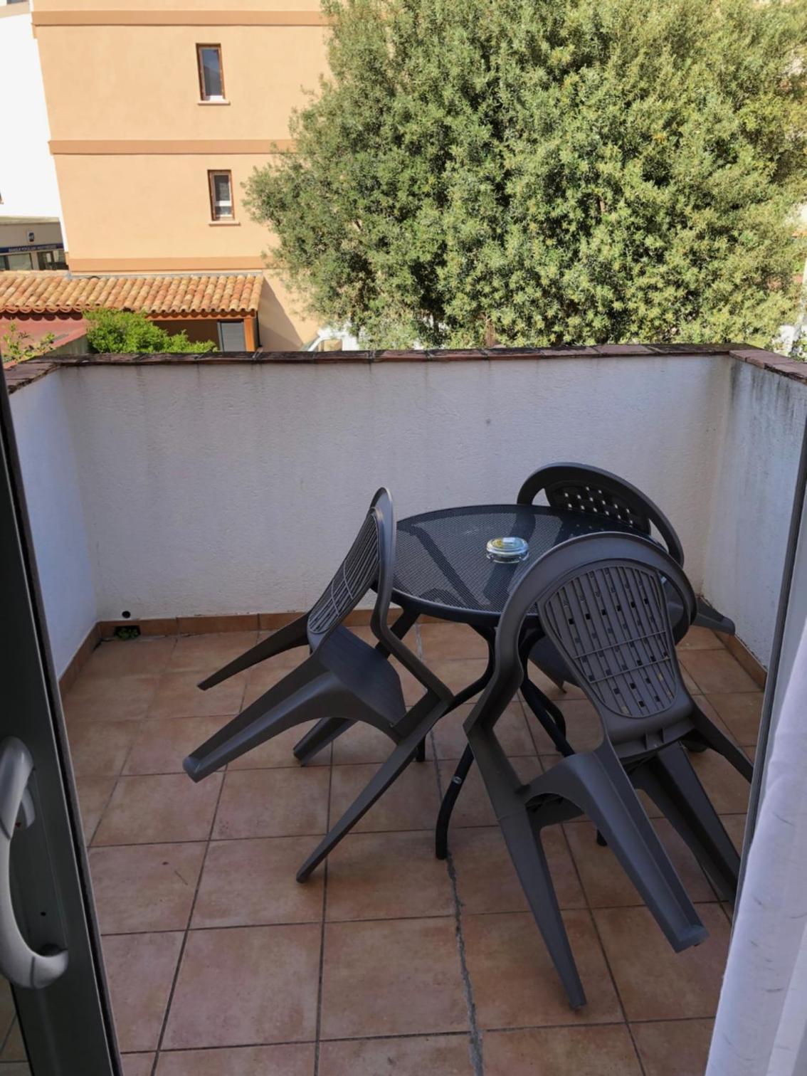 Triple Room with Balcony - Photo 5