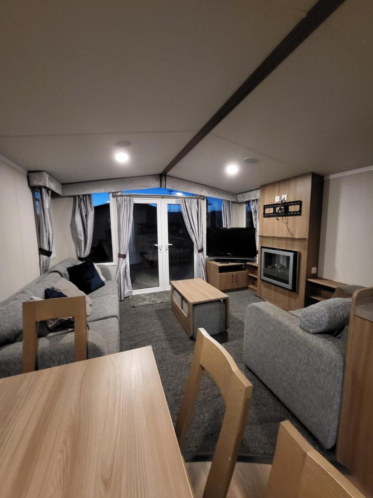 Family Room with Balcony photo 1