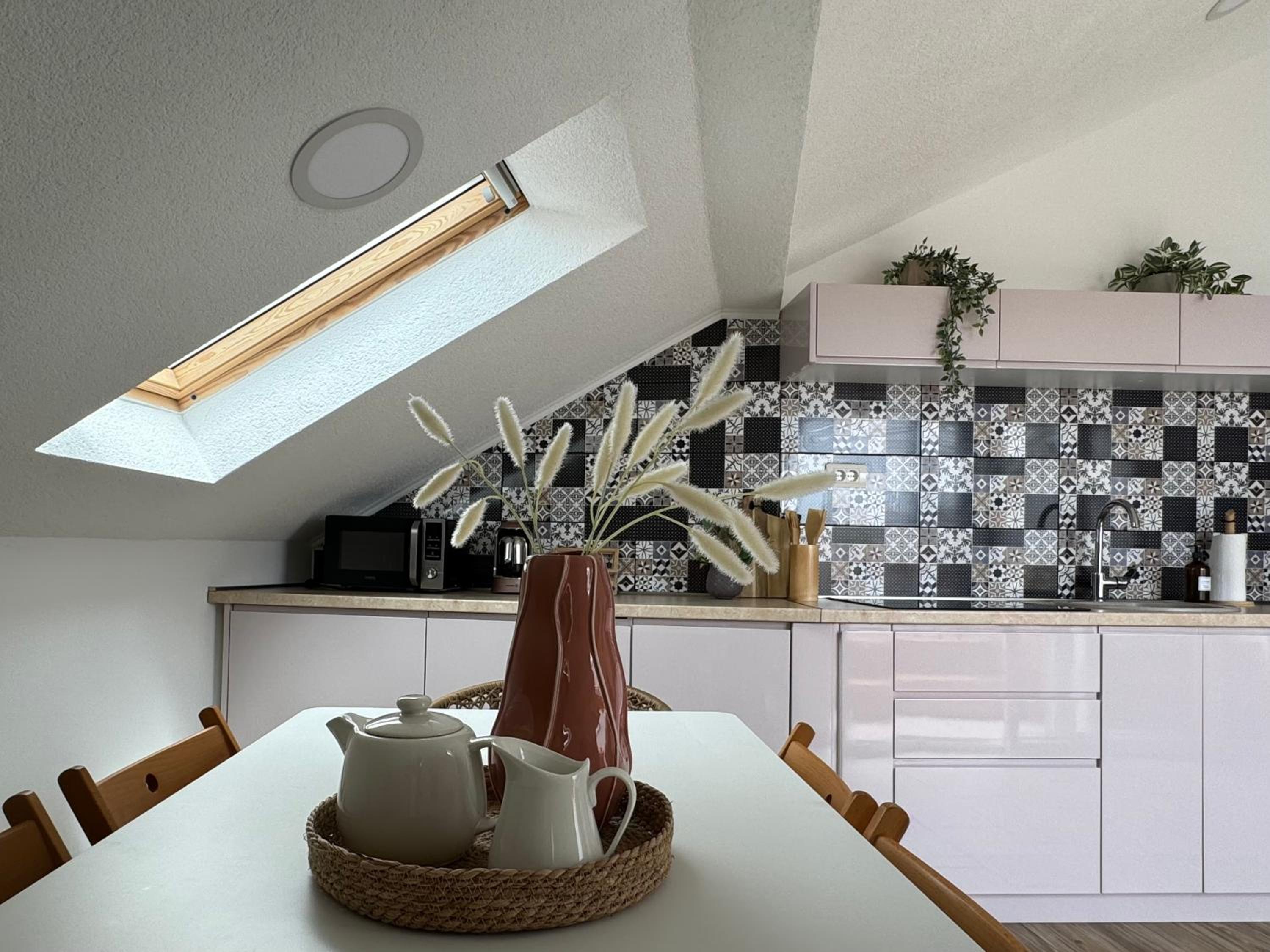 One-Bedroom Apartment with Sea View and Terrace photo 3